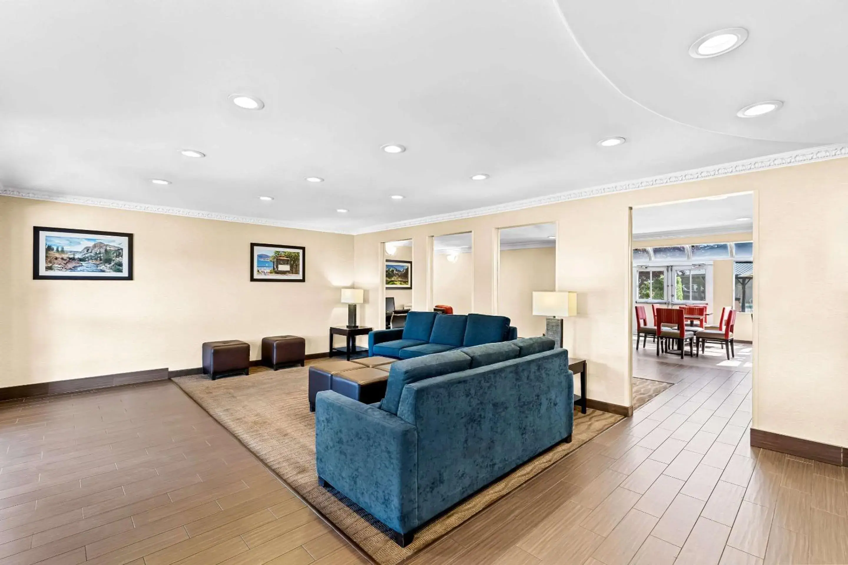 Lobby or reception in Comfort Inn Modesto Lobby or reception in Comfort Inn Modesto