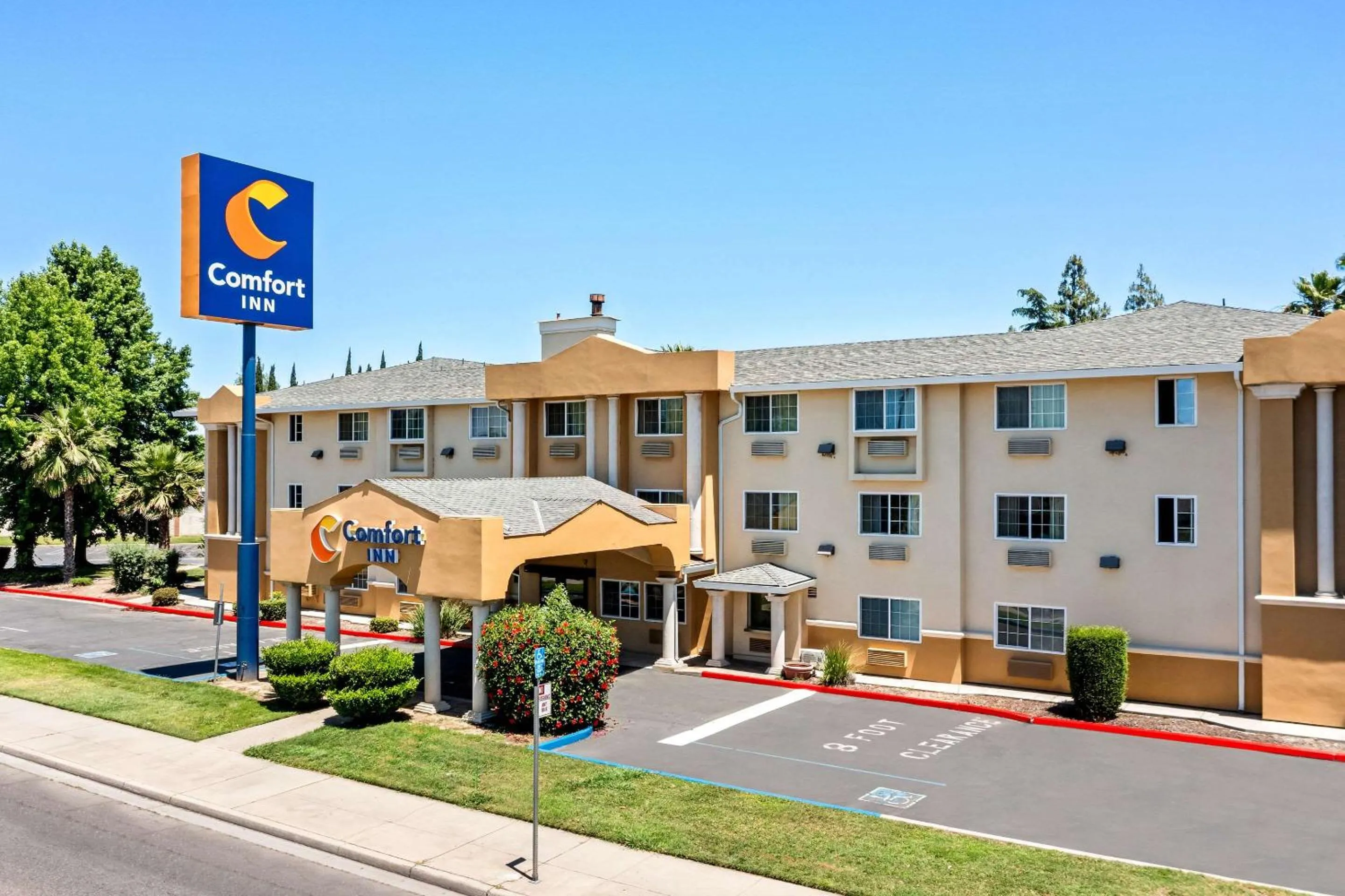 Property building in Comfort Inn Modesto