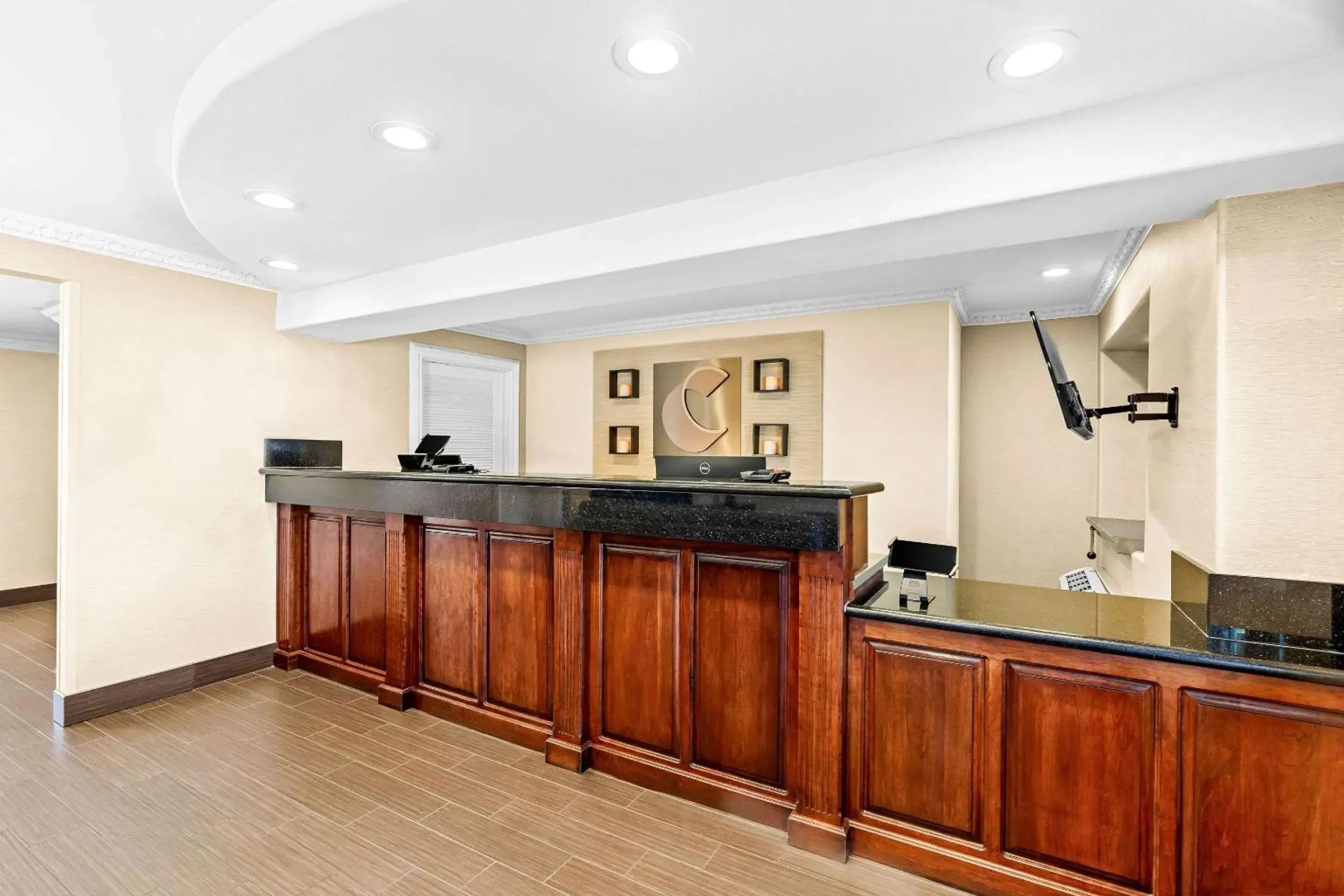 Lobby or reception in Comfort Inn Modesto Lobby or reception in Comfort Inn Modesto