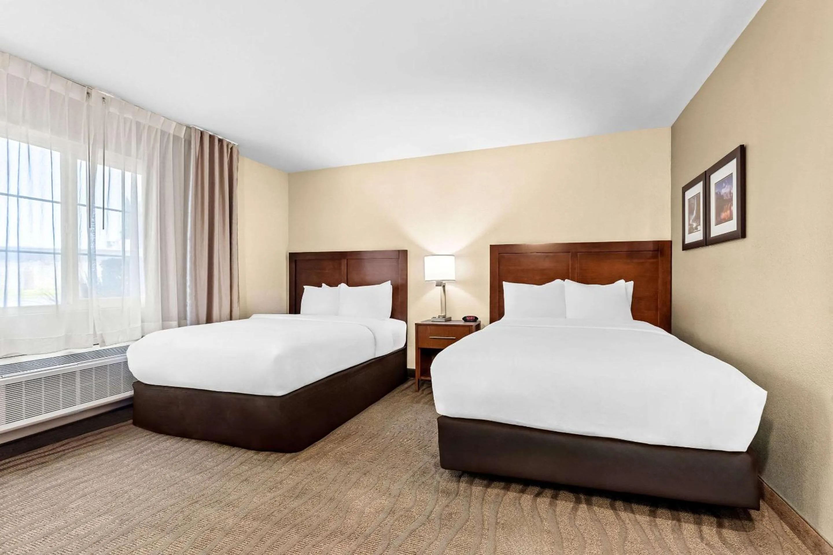 Bedroom in Comfort Inn Modesto