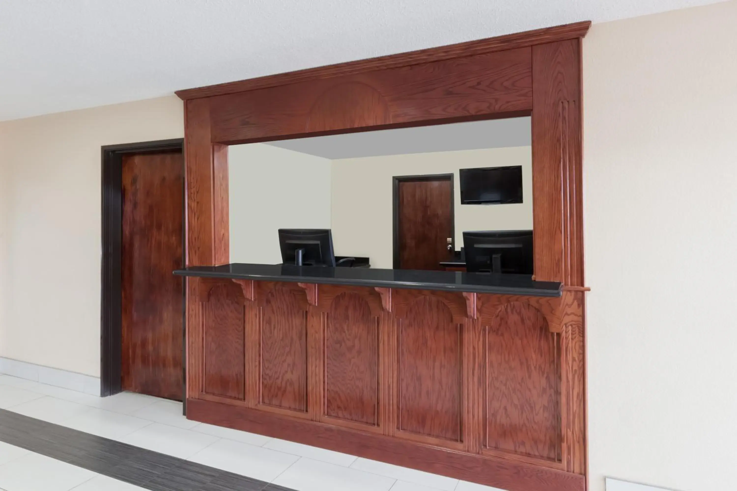 Lobby or reception in Super 8 South by Wyndham Lobby or reception in Super 8 South by Wyndham