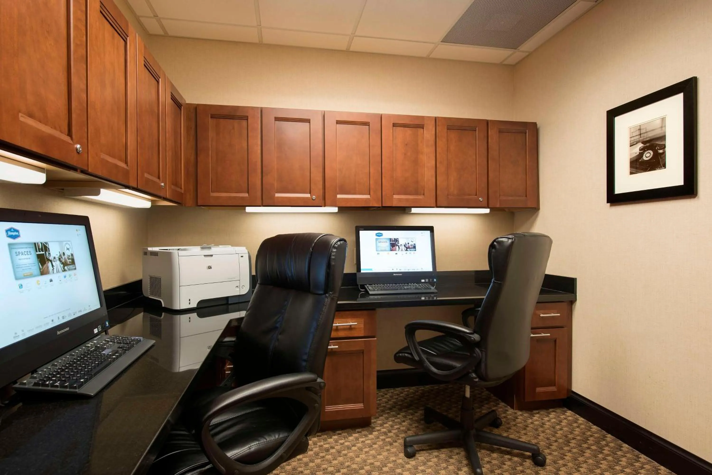 Business facilities in Hampton Inn & Suites Crawfordsville