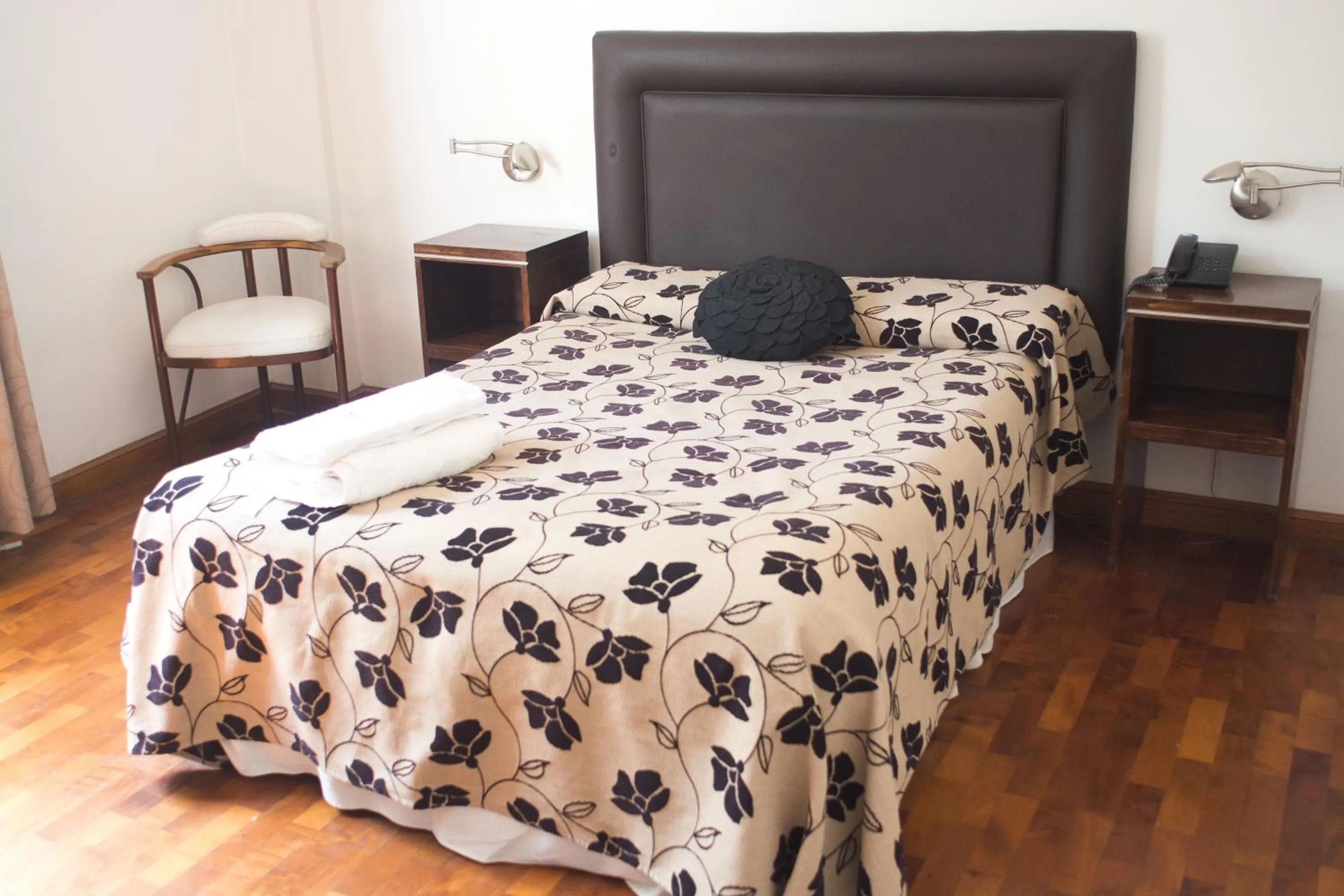 Photo of the whole room in Hotel Albertina Boutique