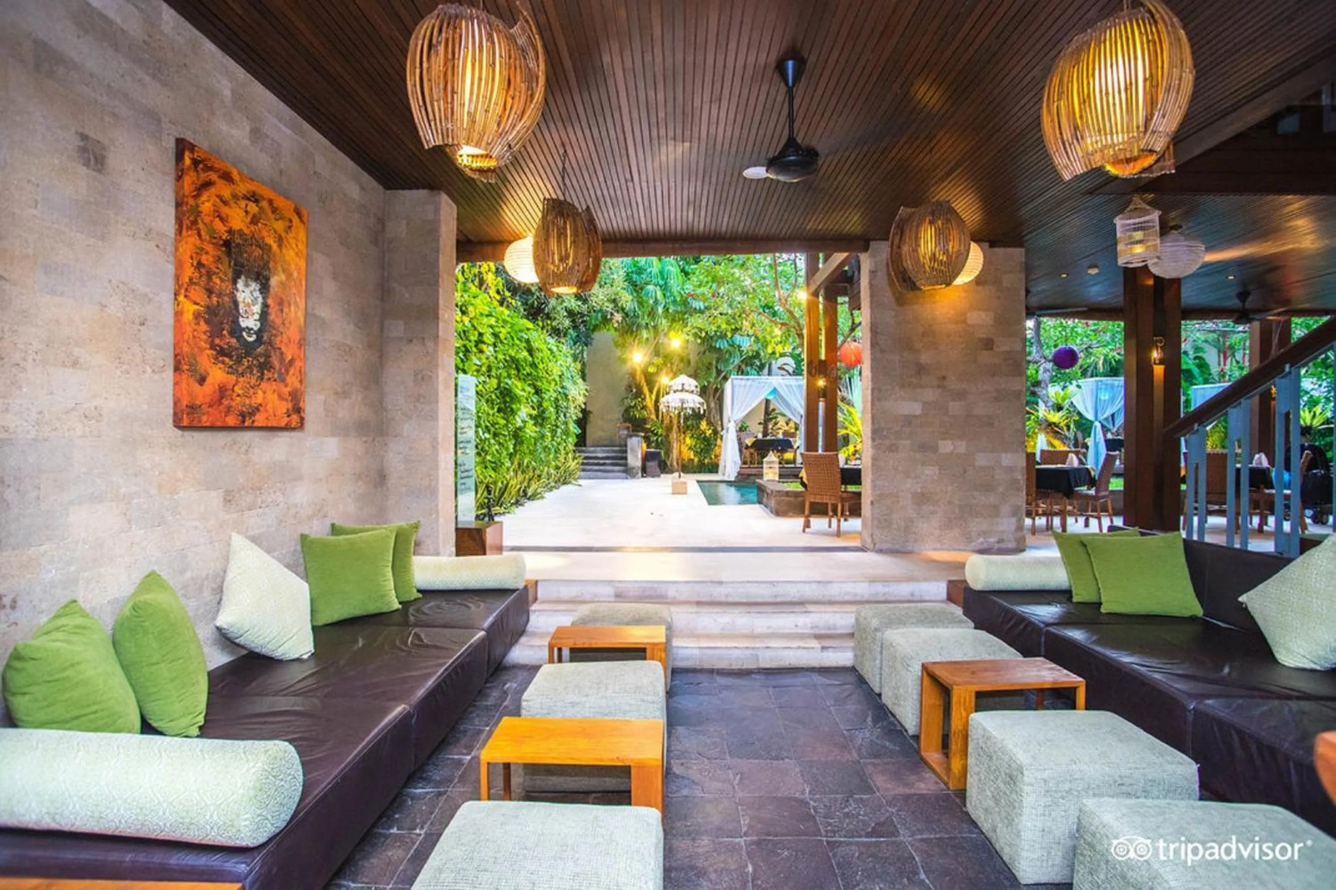 Lounge or bar in The Elysian Boutique Villa Hotel