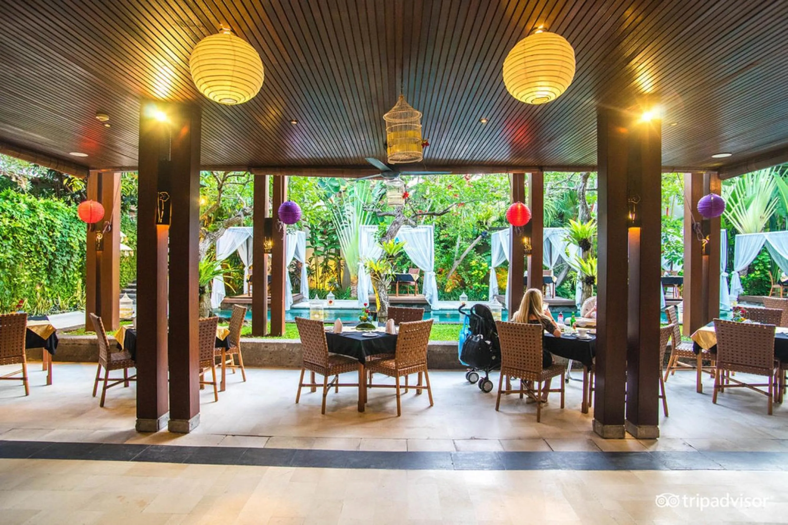 Restaurant/places to eat in The Elysian Boutique Villa Hotel