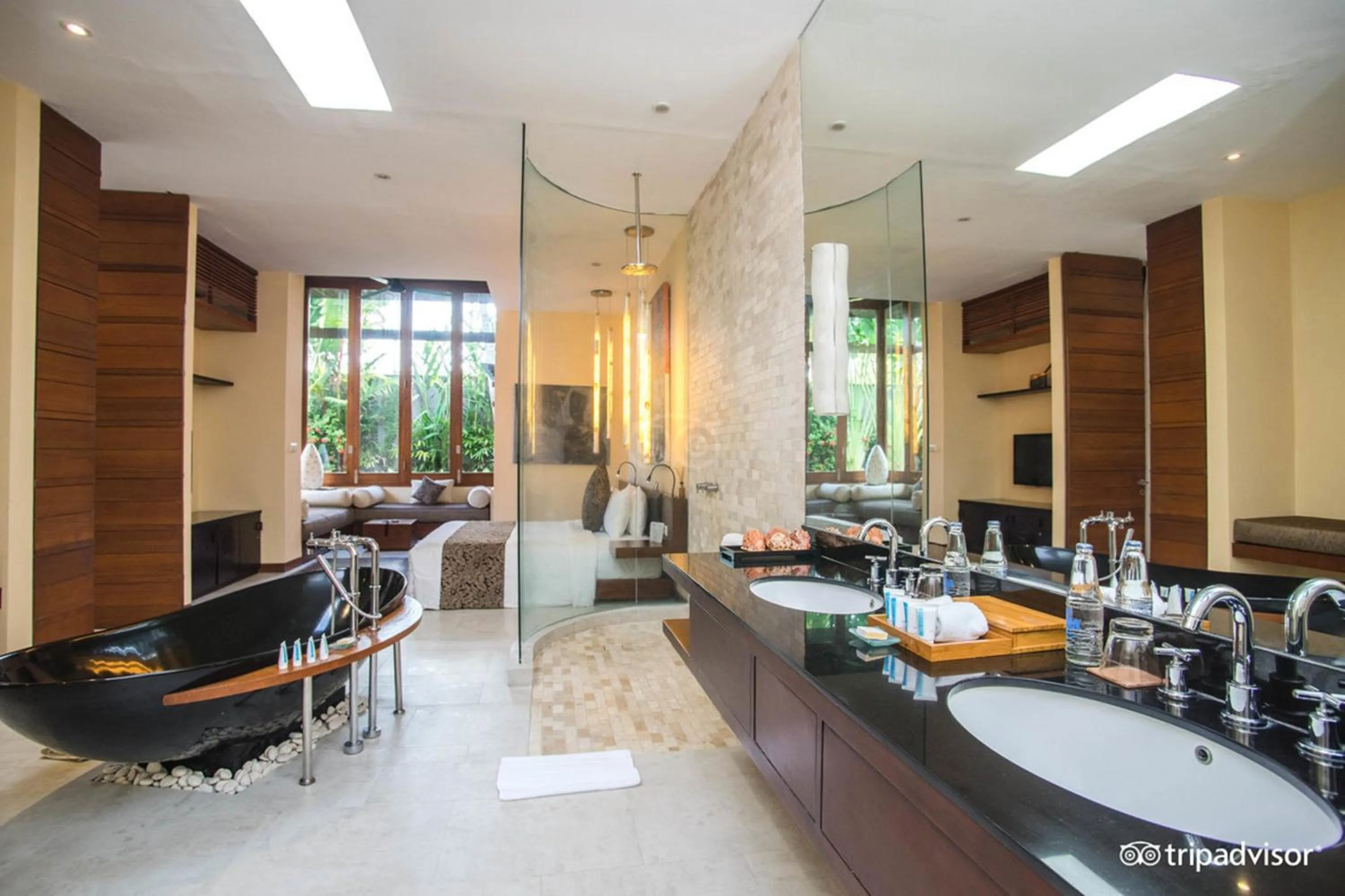 Bathroom in The Elysian Boutique Villa Hotel