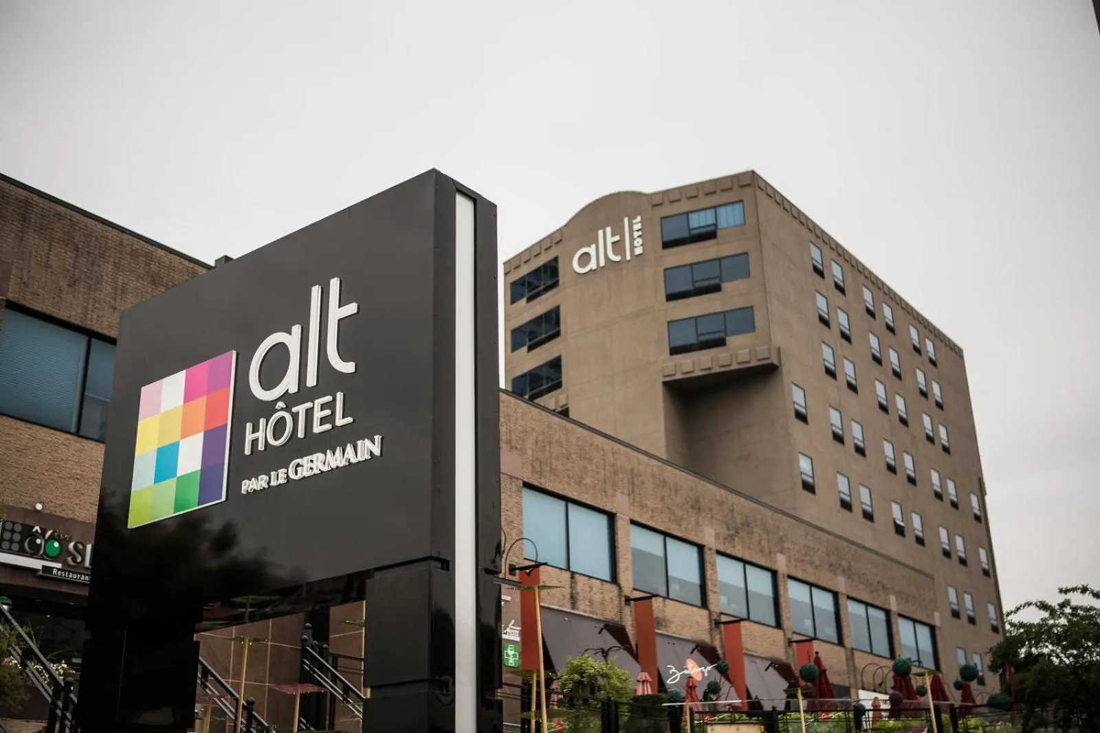 Property building in Hôtel Alt Québec