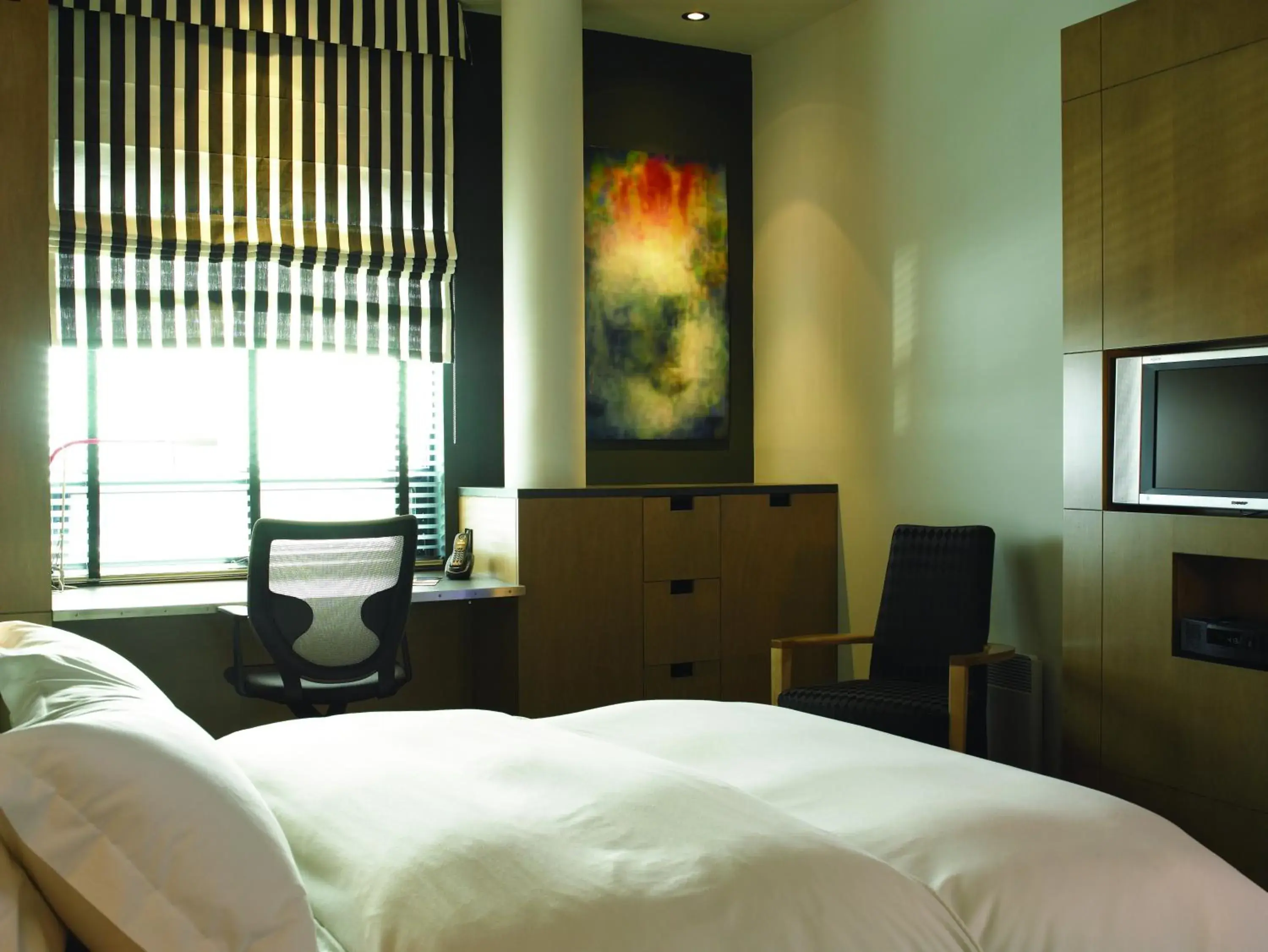 Bedroom, Bed in Hôtel Alt Québec Bedroom, Bed in Hôtel Alt Québec