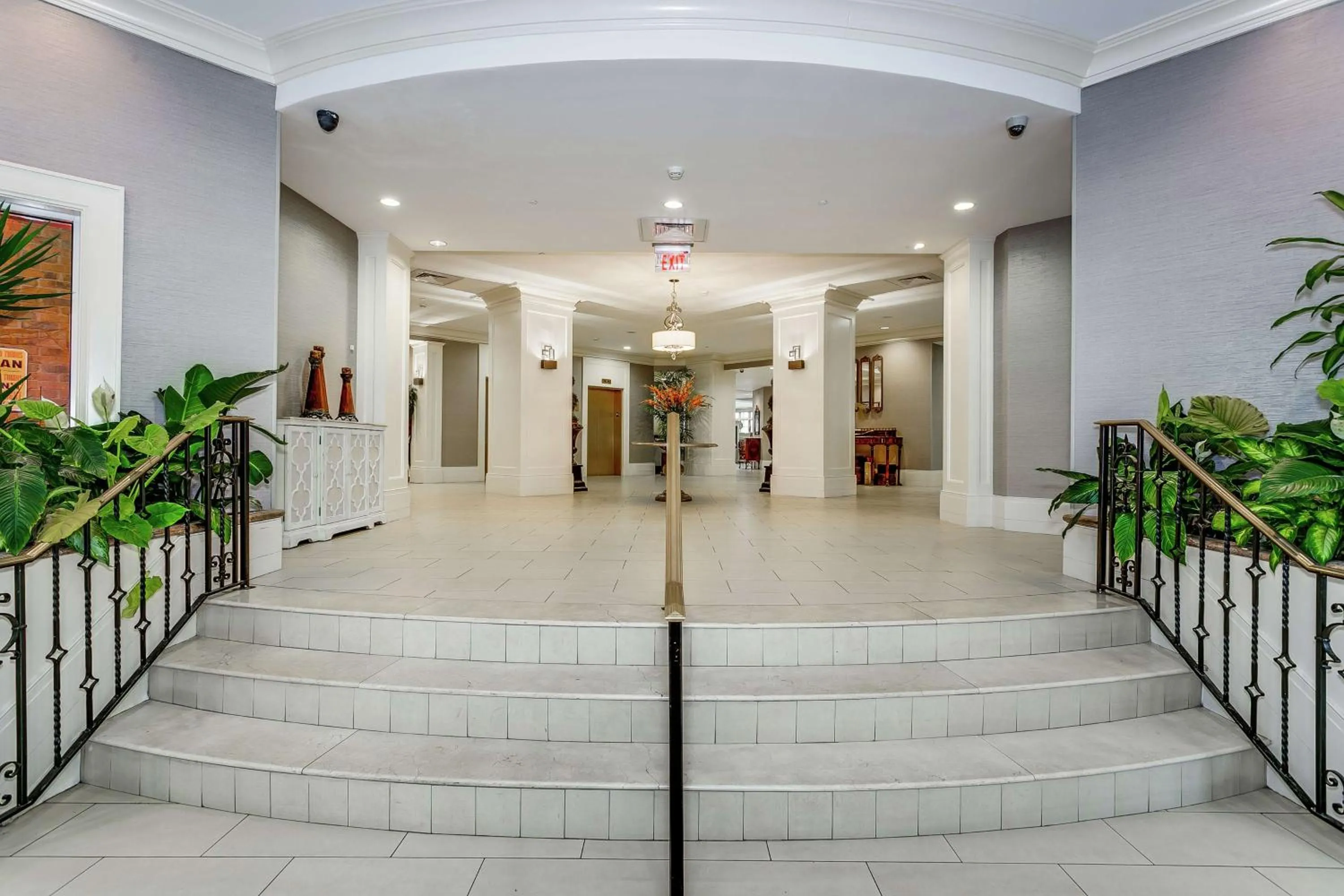 Lobby or reception in Hampton Inn & Suites Mobile - Downtown Historic District