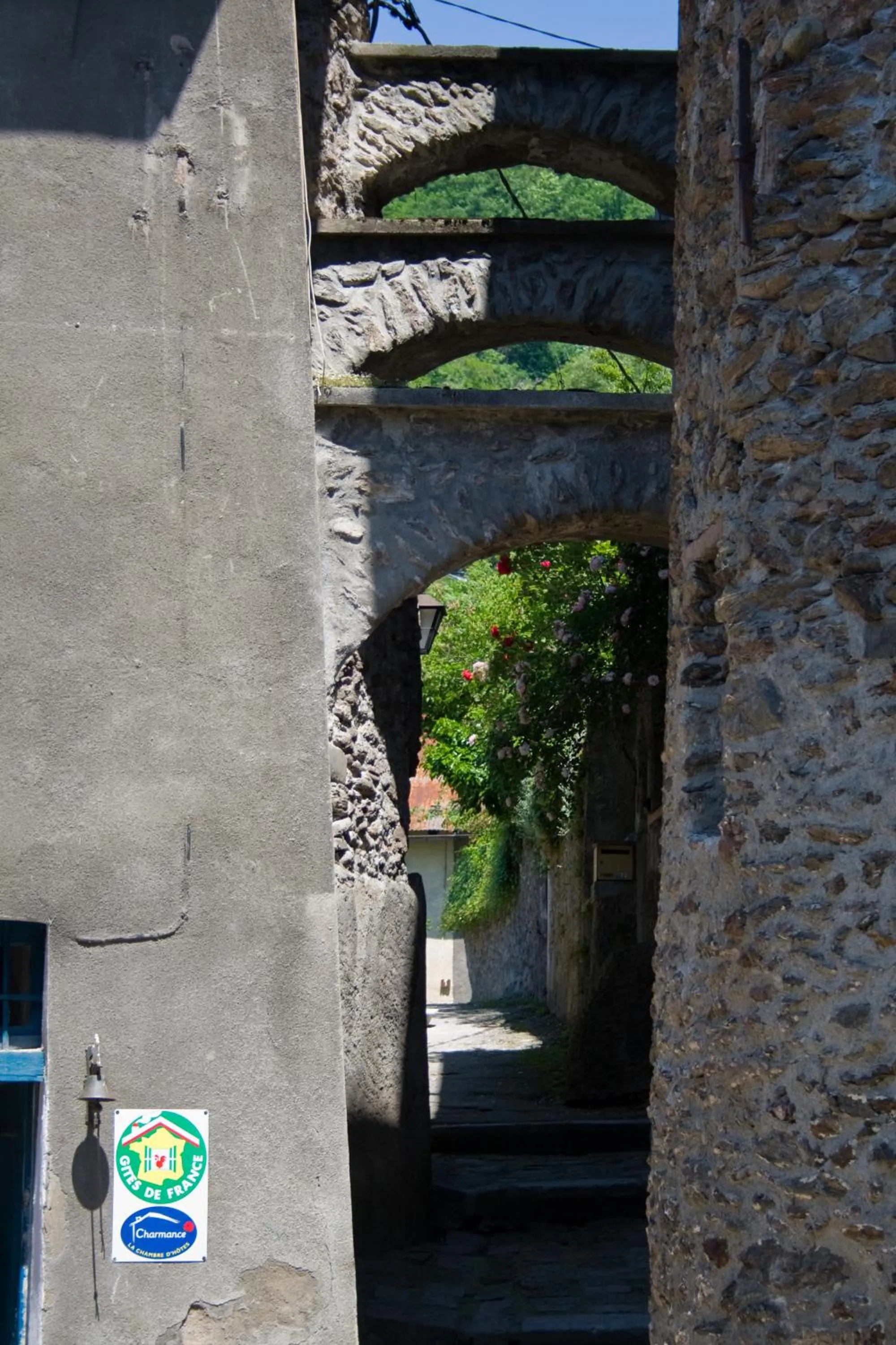 Facade/entrance in Au Cheval Blanc - appartements et chambres d'hôtes