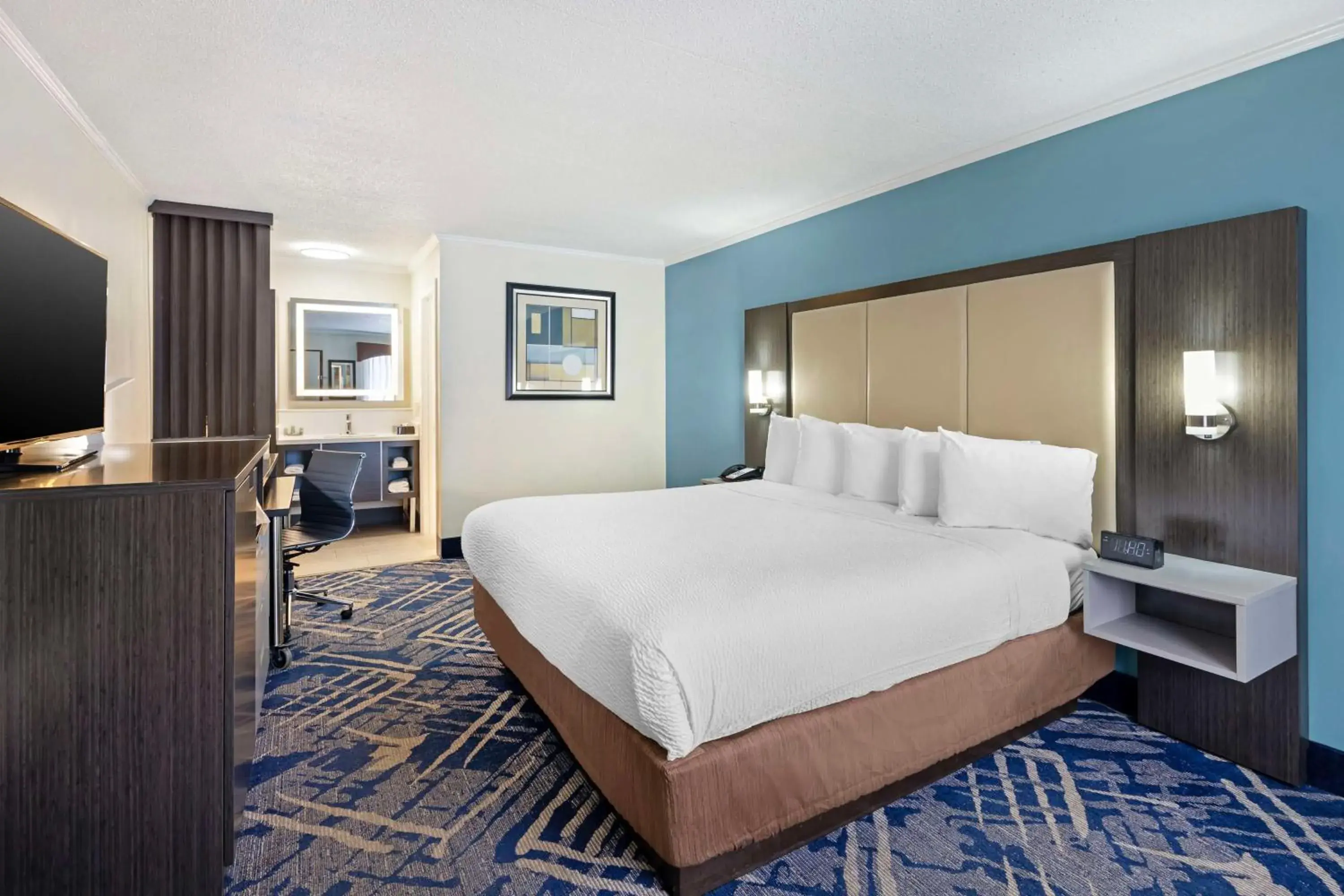 Bedroom, Bed in Best Western Franklin Bedroom, Bed in Best Western Franklin