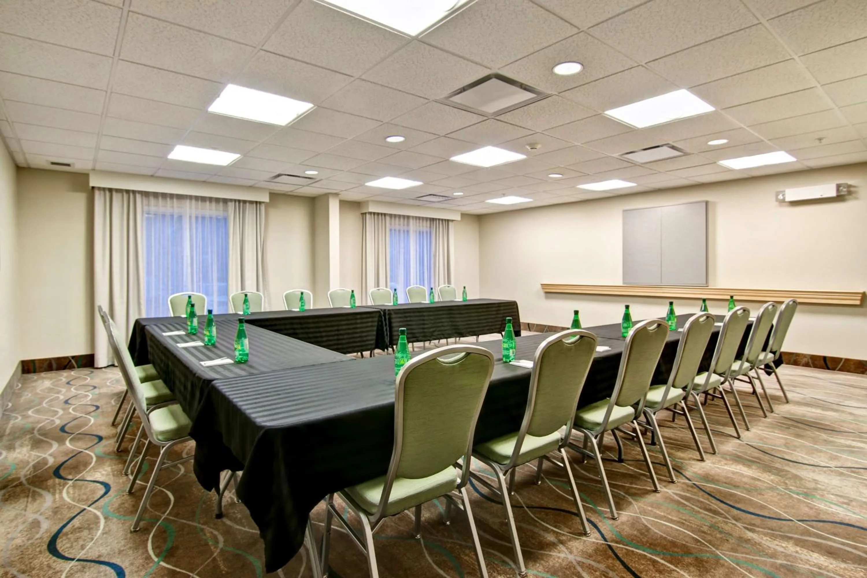 Meeting/conference room in Hampton Inn & Suites Saint John