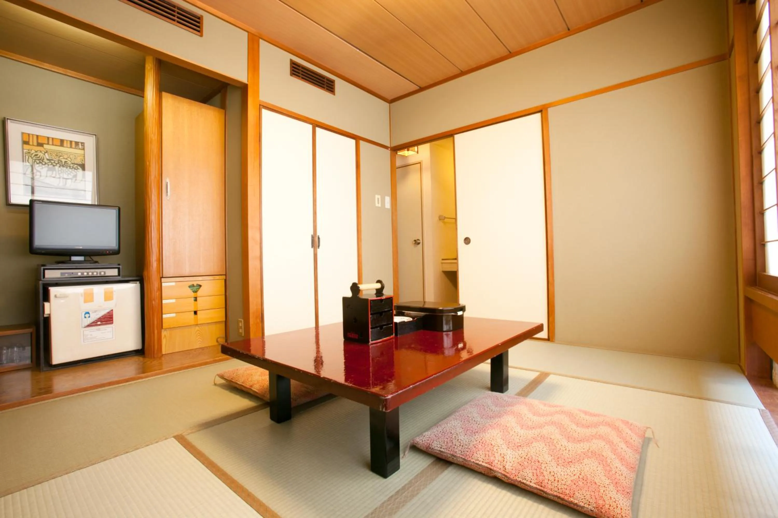 Yamatoya Honten Ryokan Osaka