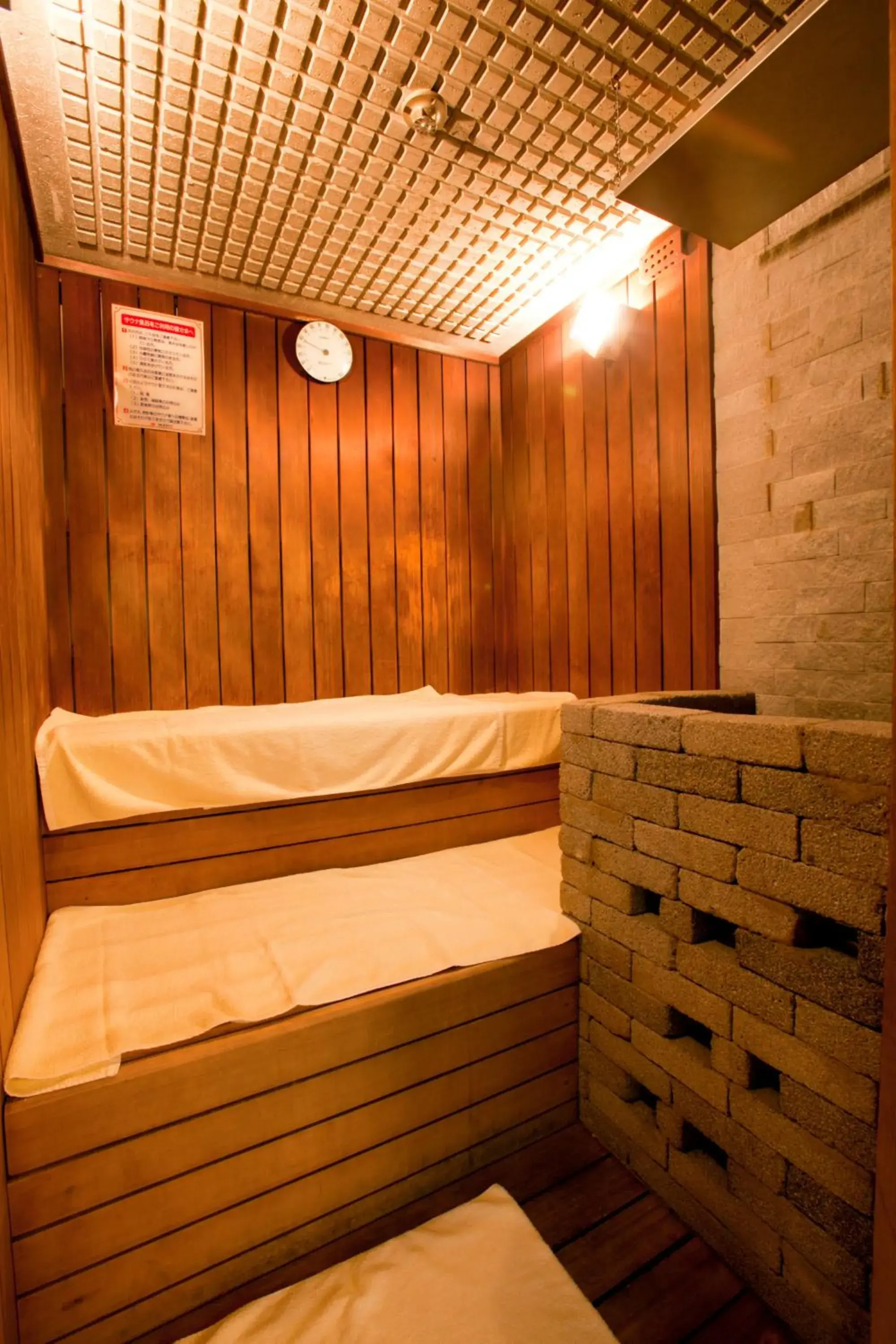 Spa and wellness centre/facilities in Yamatoya Honten Ryokan Osaka Spa and wellness centre/facilities in Yamatoya Honten Ryokan Osaka