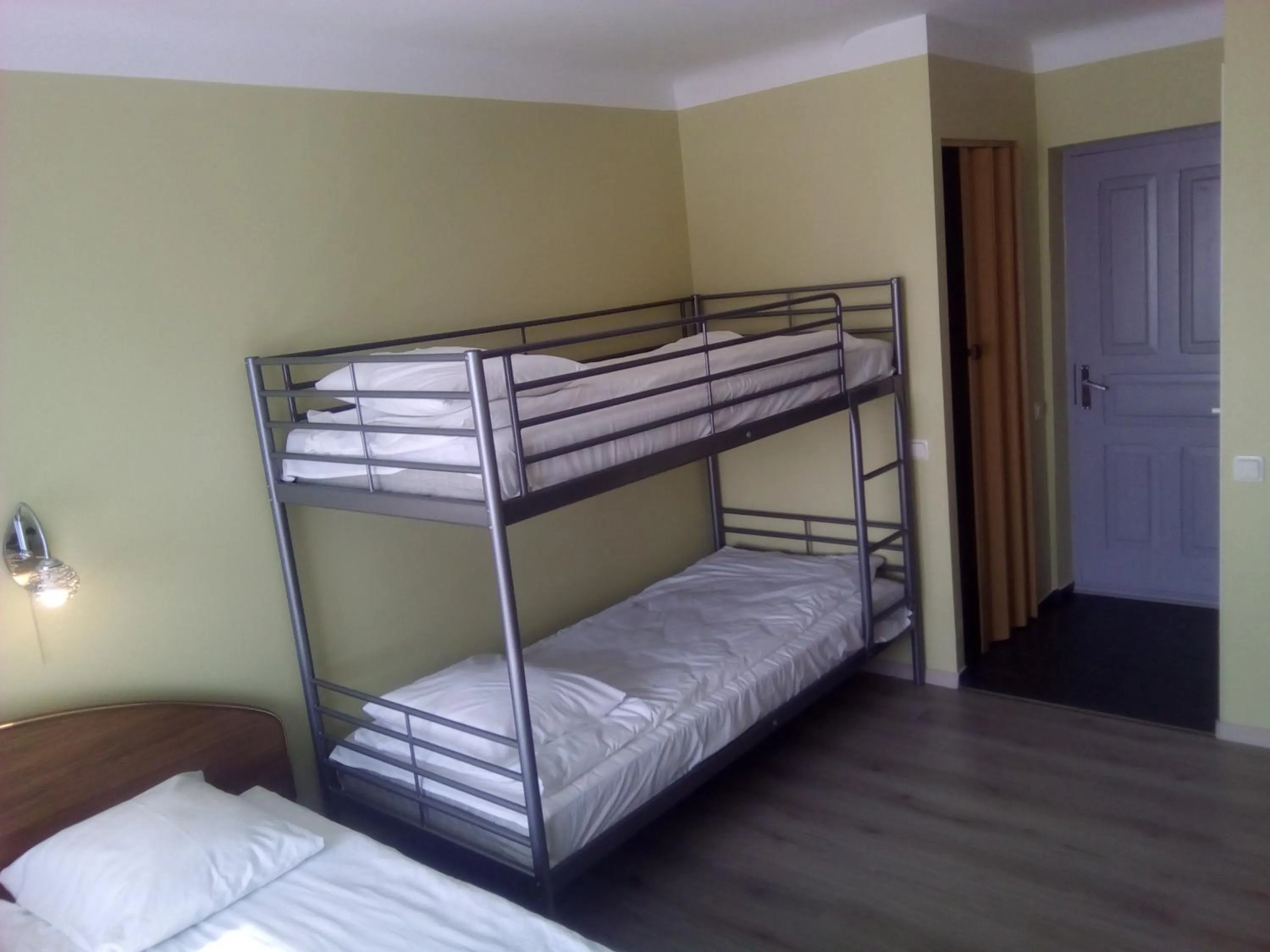 bunk bed, Bed in Dzintarjura