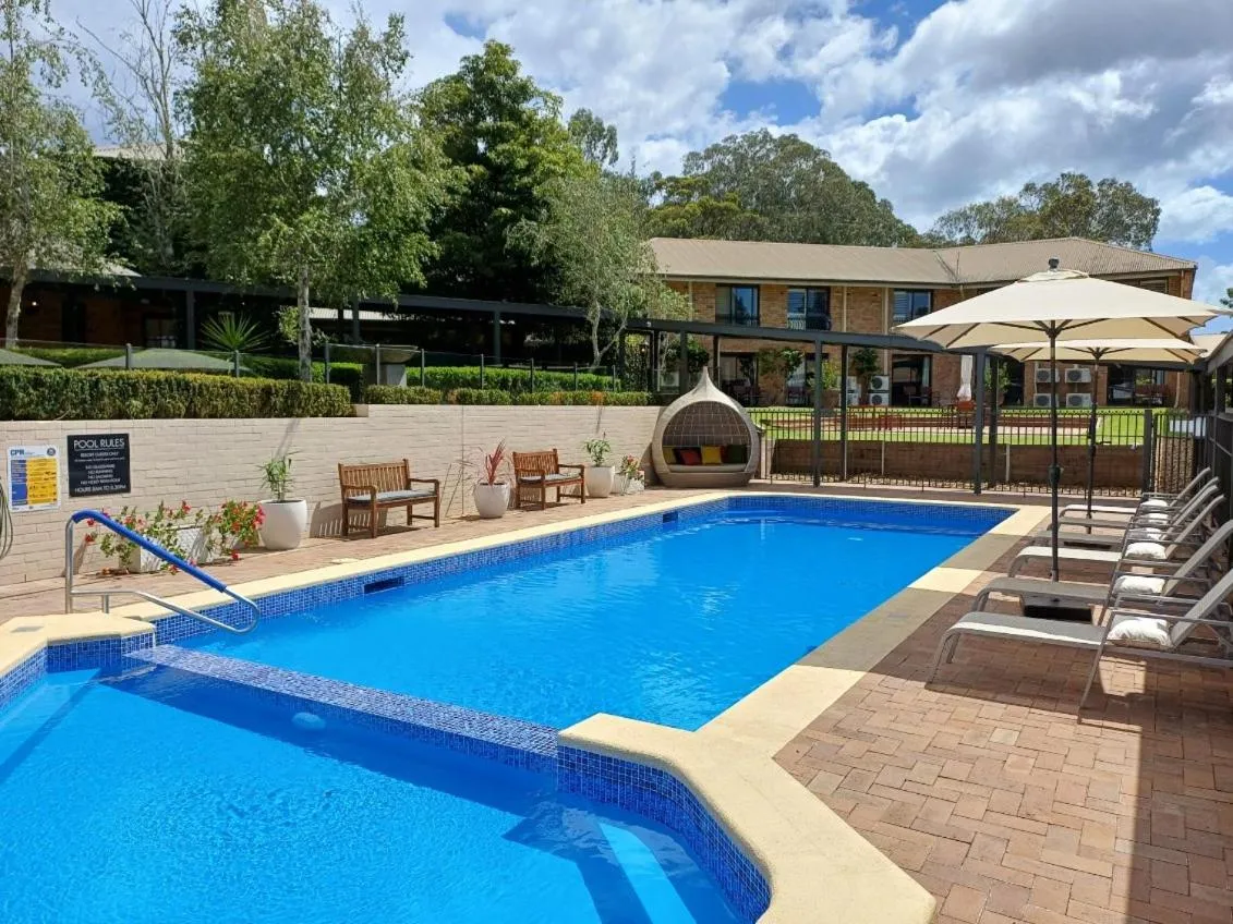 Swimming pool in Lincoln Downs Resort Batemans Bay