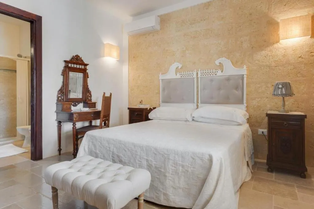 Deluxe Triple Room in Le Lantane - Luxury Rooms