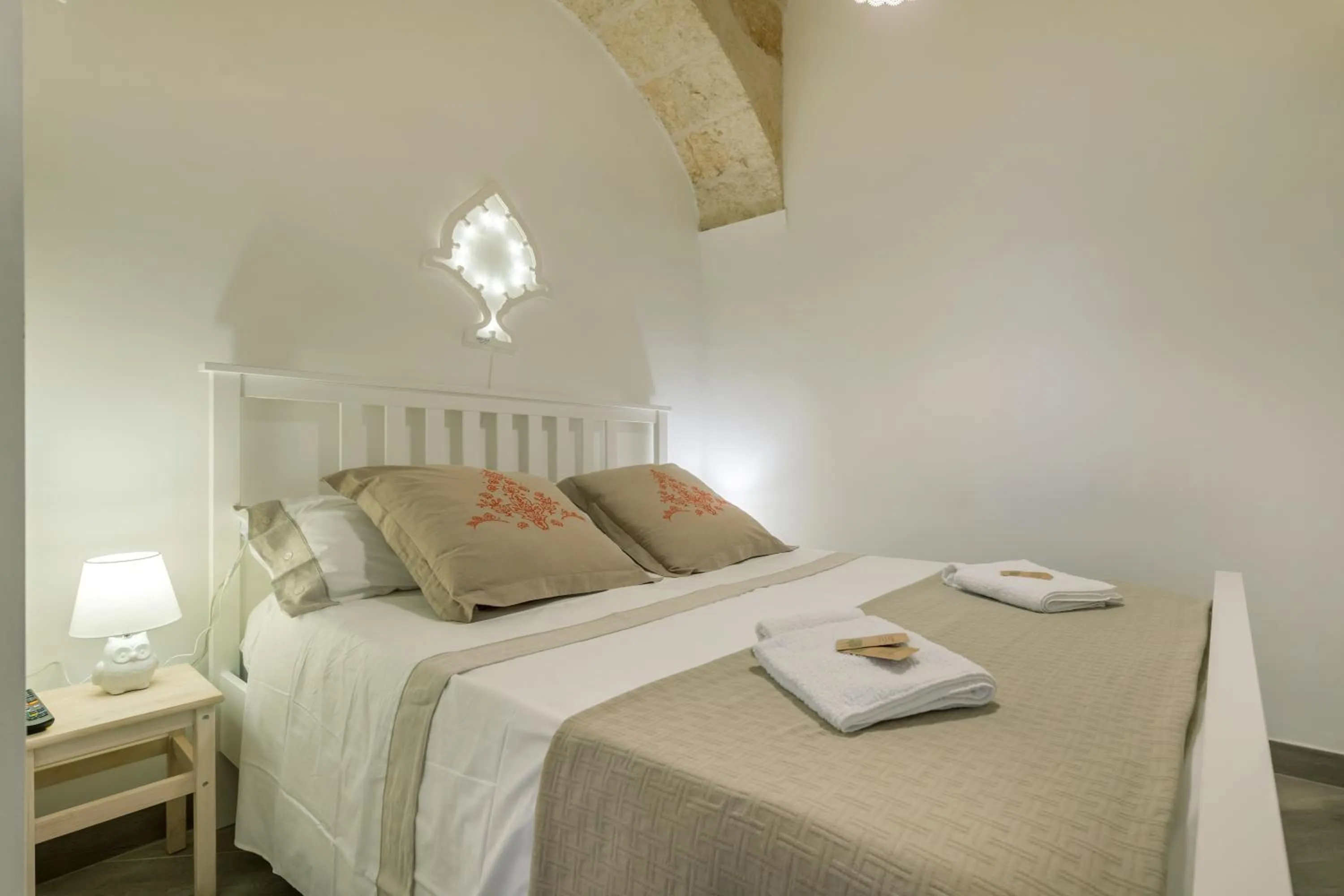 Bedroom, Bed in CIVETTHOUSE : la casa delle civette