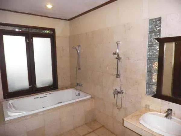 Bathroom in Dago Highland Resort Bathroom in Dago Highland Resort