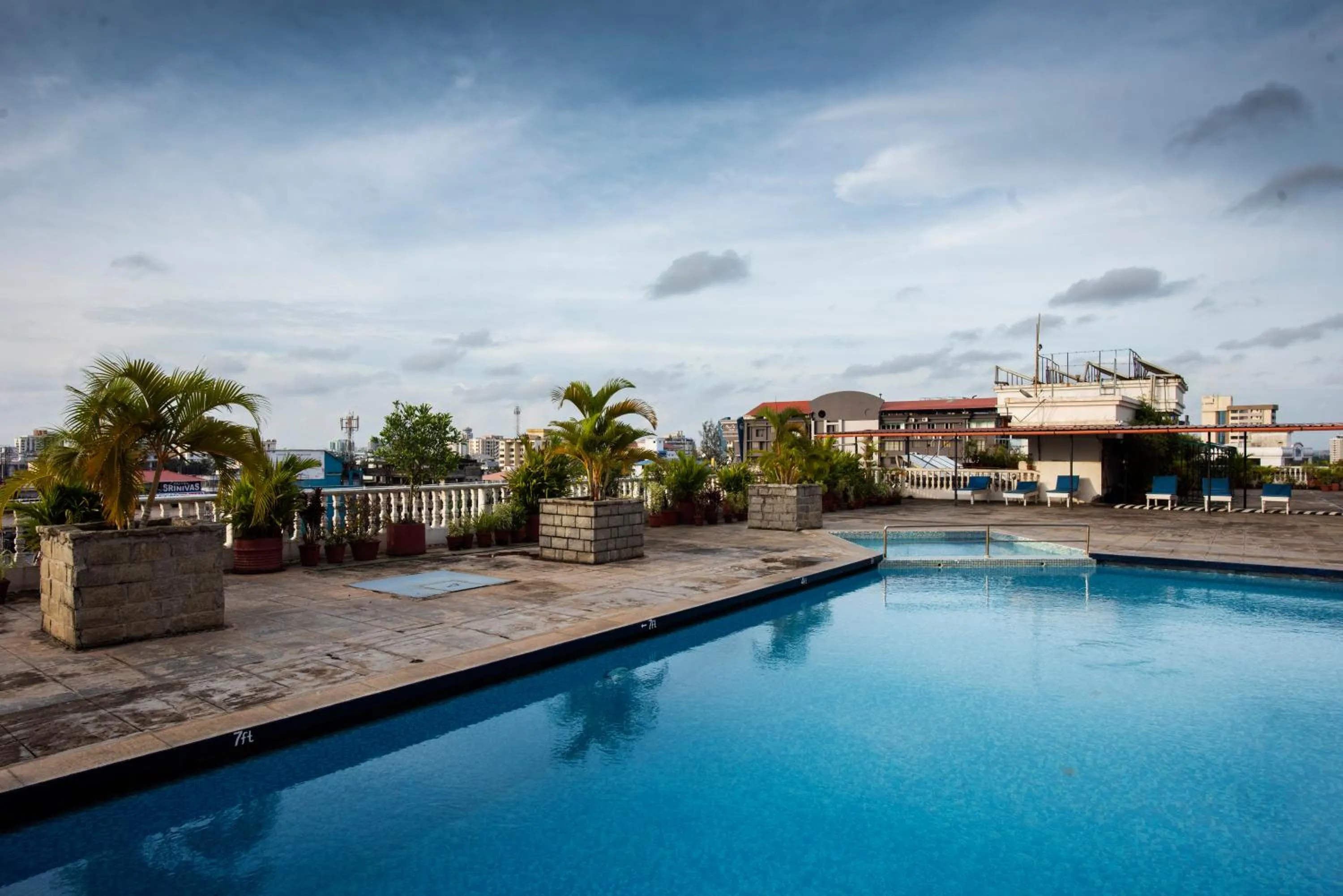 Swimming pool in Hotel Abad Plaza