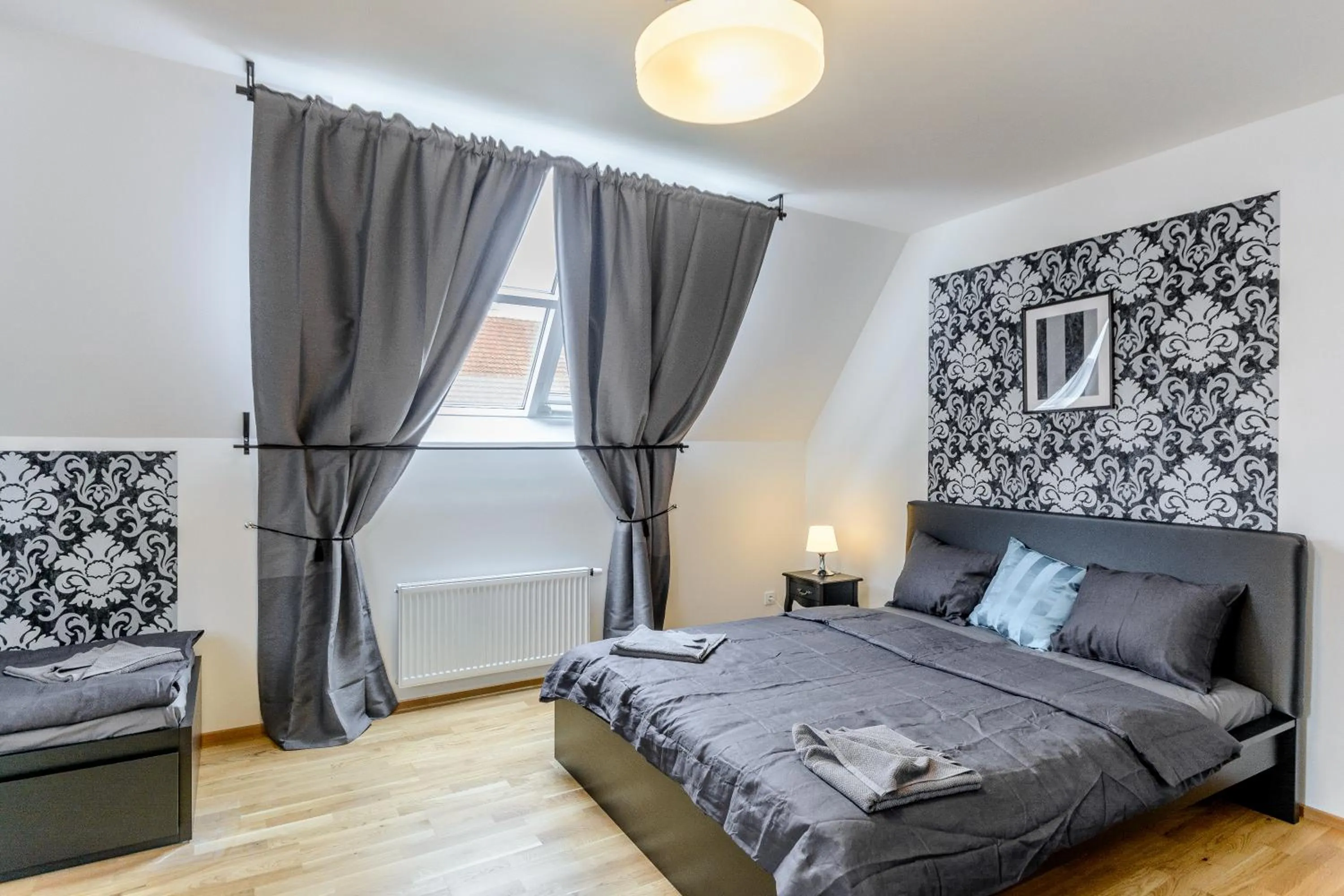 Bedroom, Bed in Riverside SPIRIT