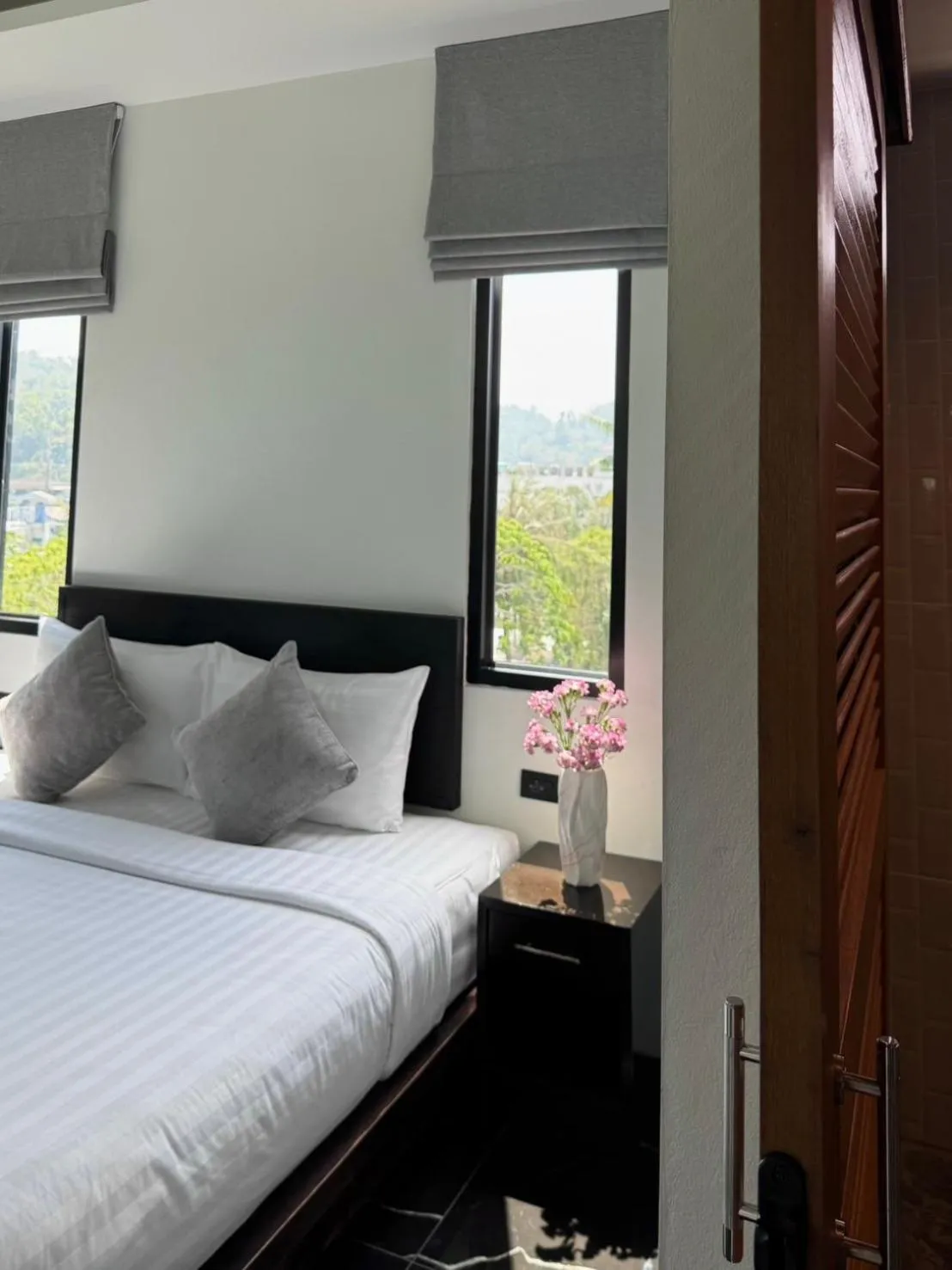 Bed in Ice Kamala Beach Hotel