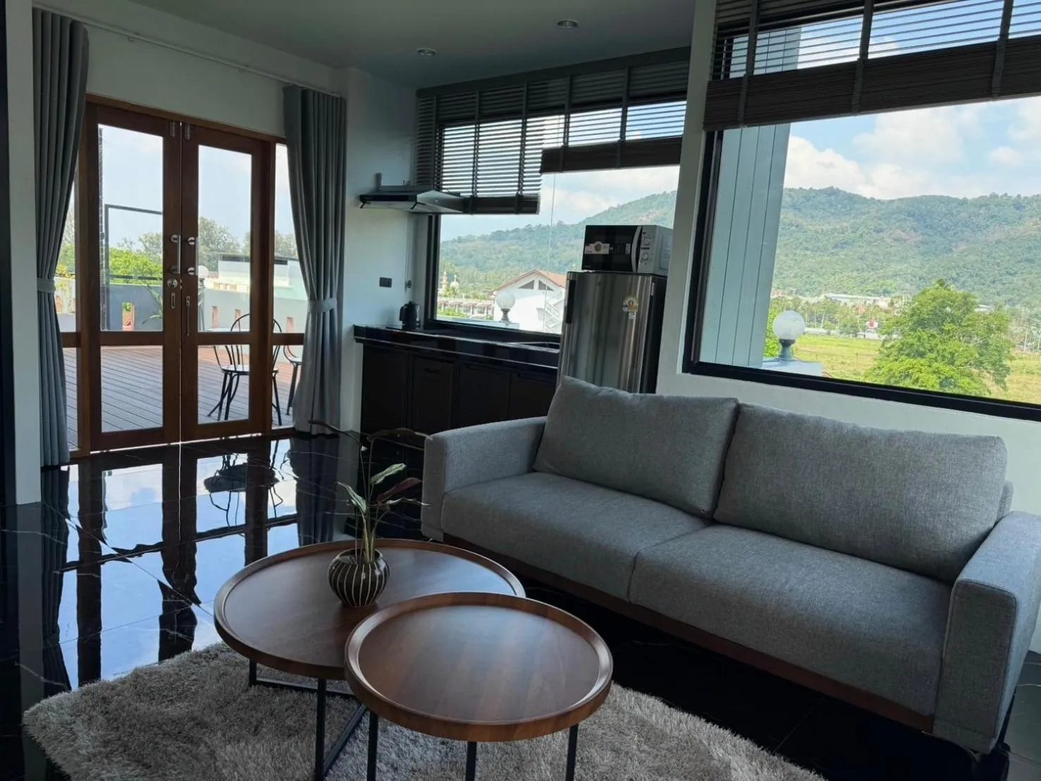 Kitchen or kitchenette in Ice Kamala Beach Hotel