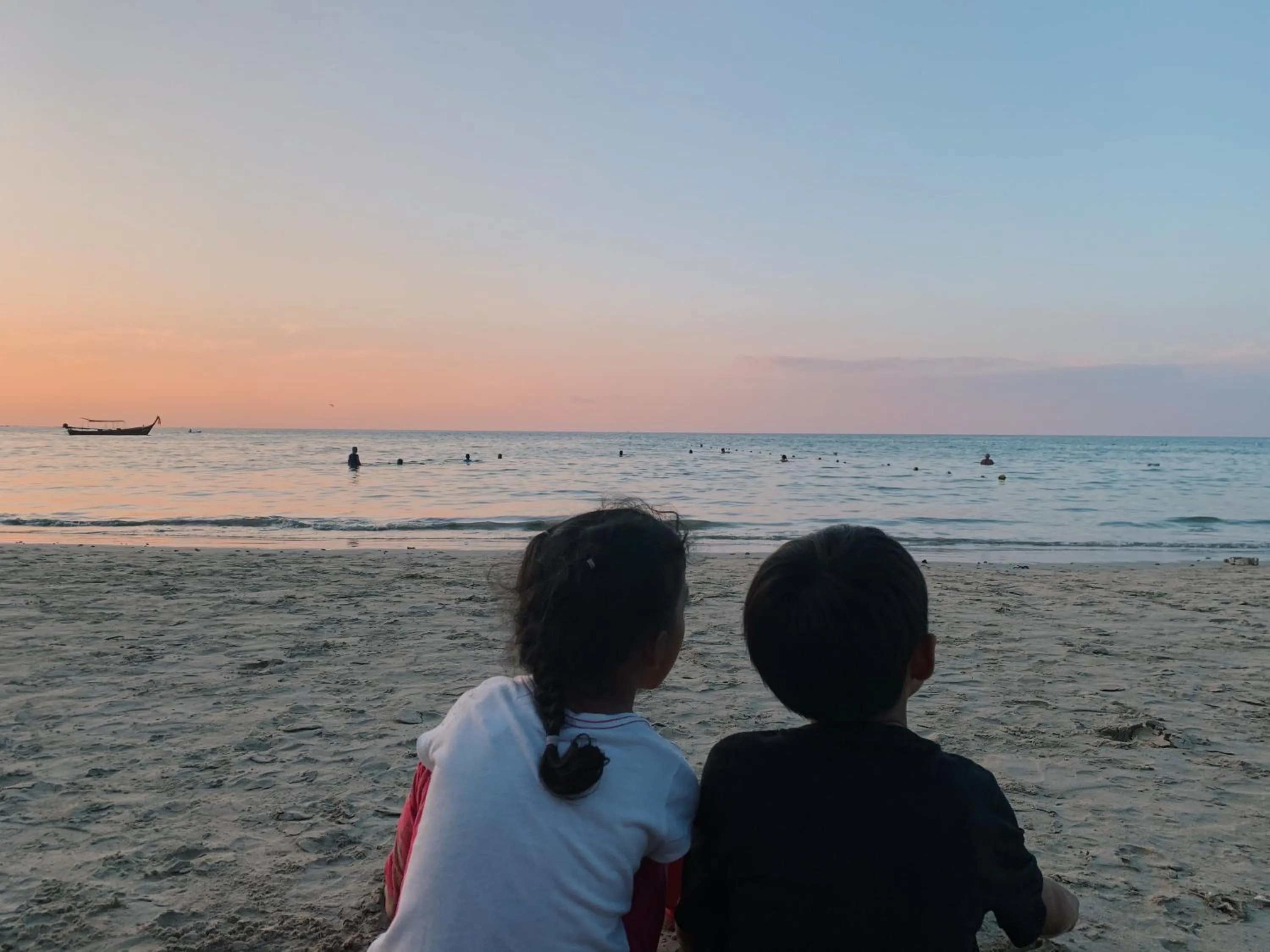 Beach in Ice Kamala Beach Hotel