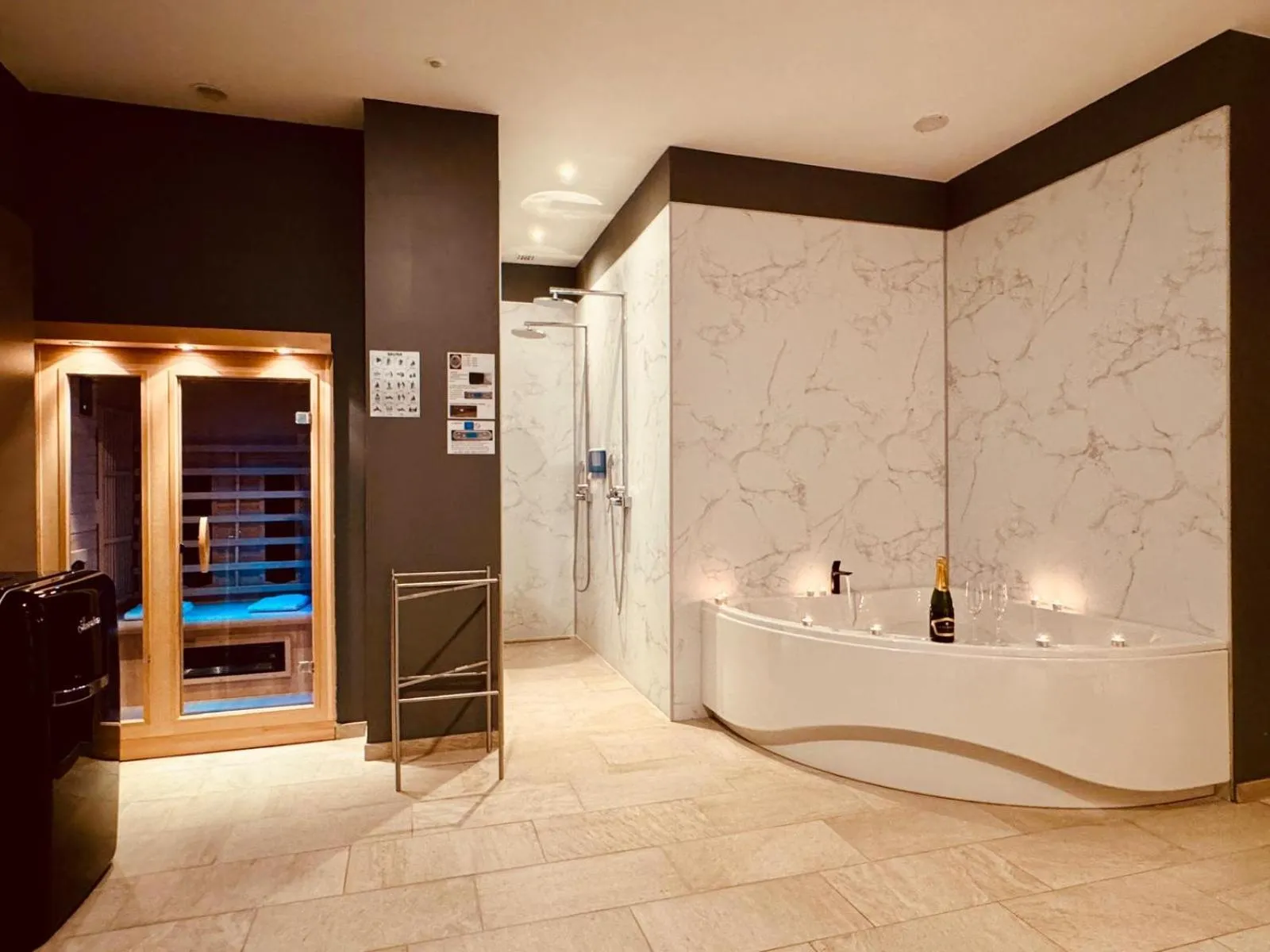 Spa and wellness centre/facilities in The Rose Suites