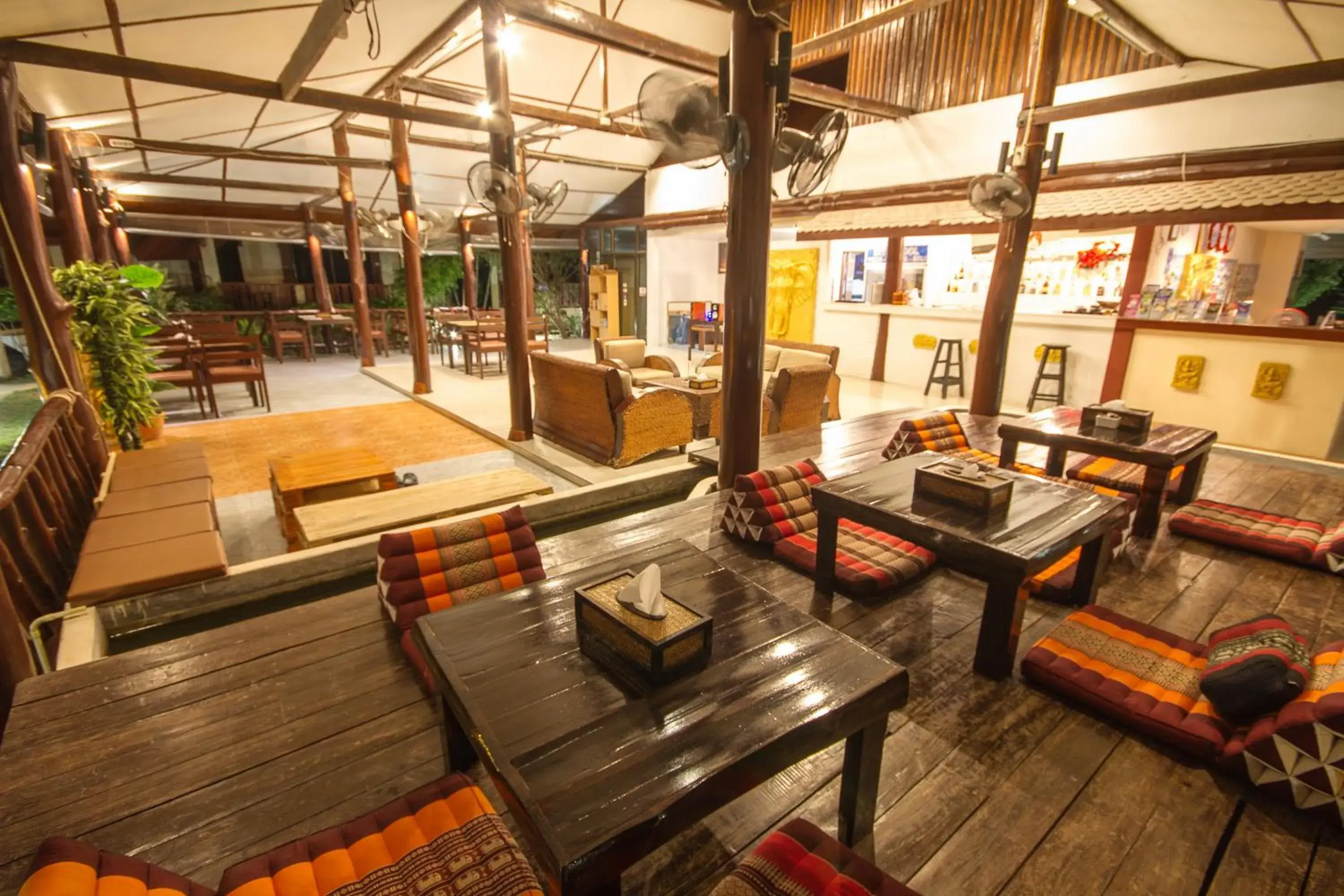 Restaurant/places to eat in Morning Star Resort Restaurant/places to eat in Morning Star Resort