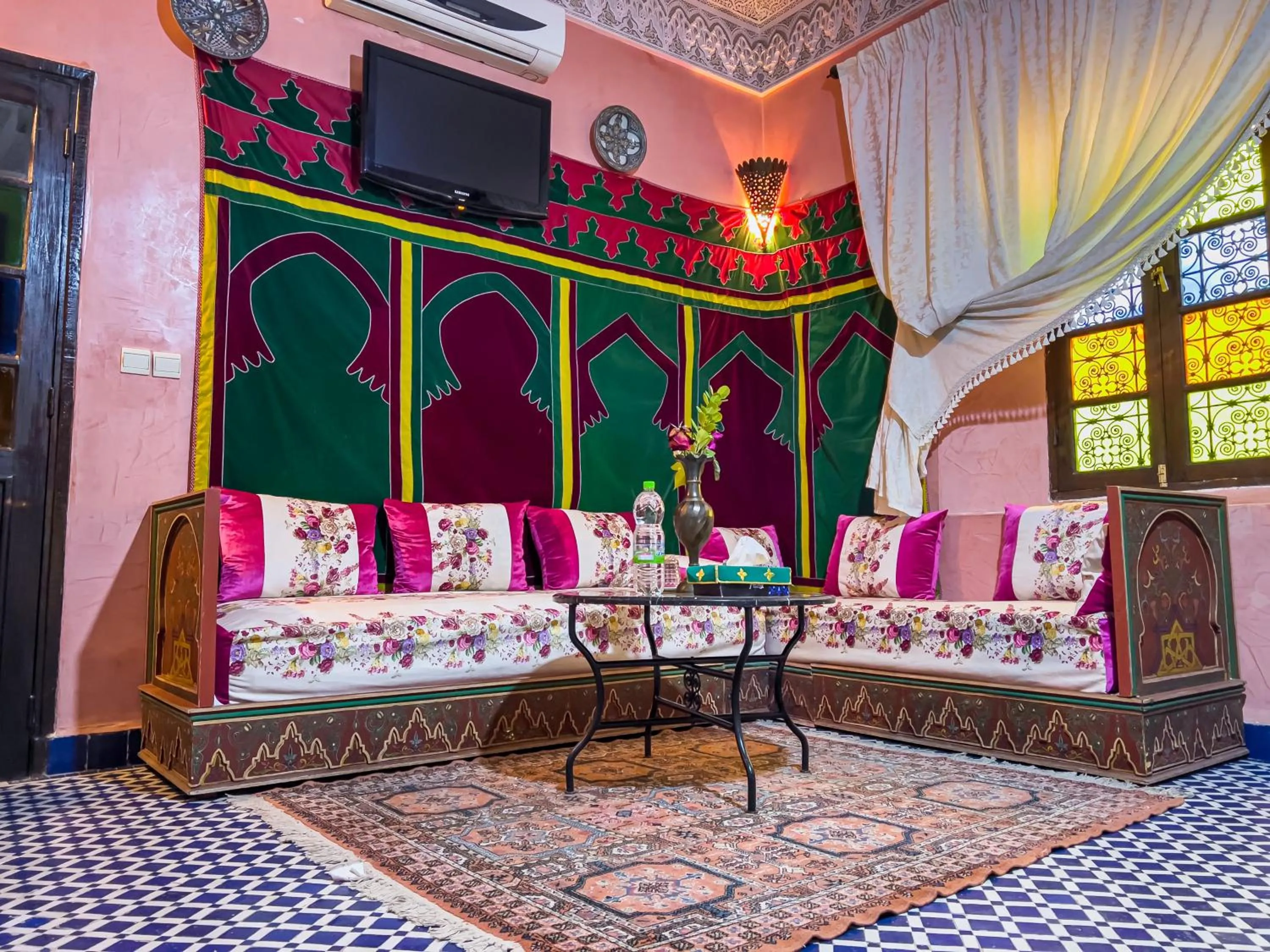 Seating area in Riad Dar Guennoun - Luxury Suites in the Heart of Fes