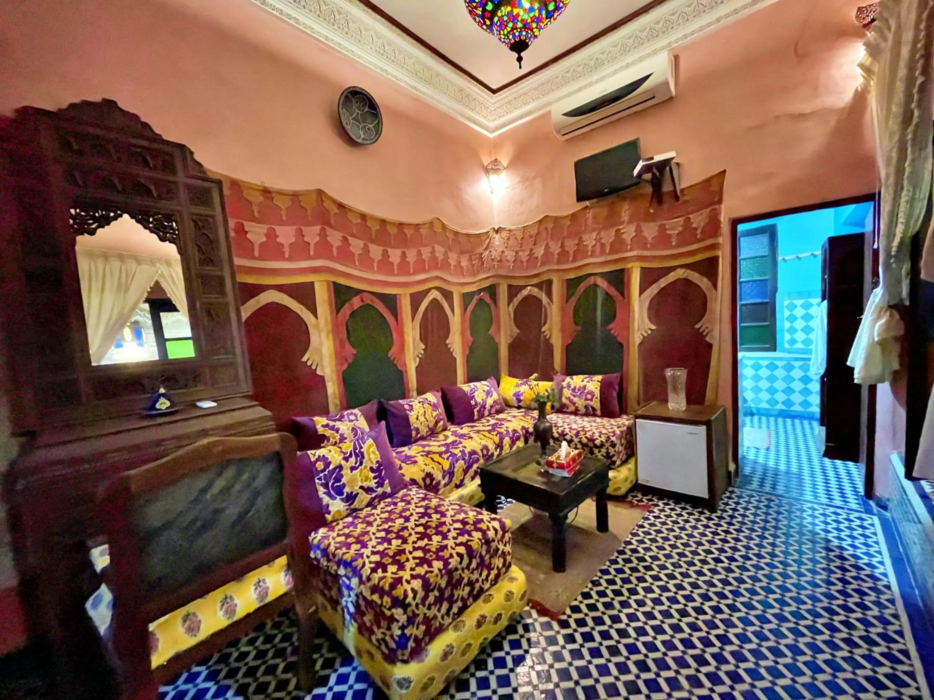 Seating area in Riad Dar Guennoun - Luxury Suites in the Heart of Fes