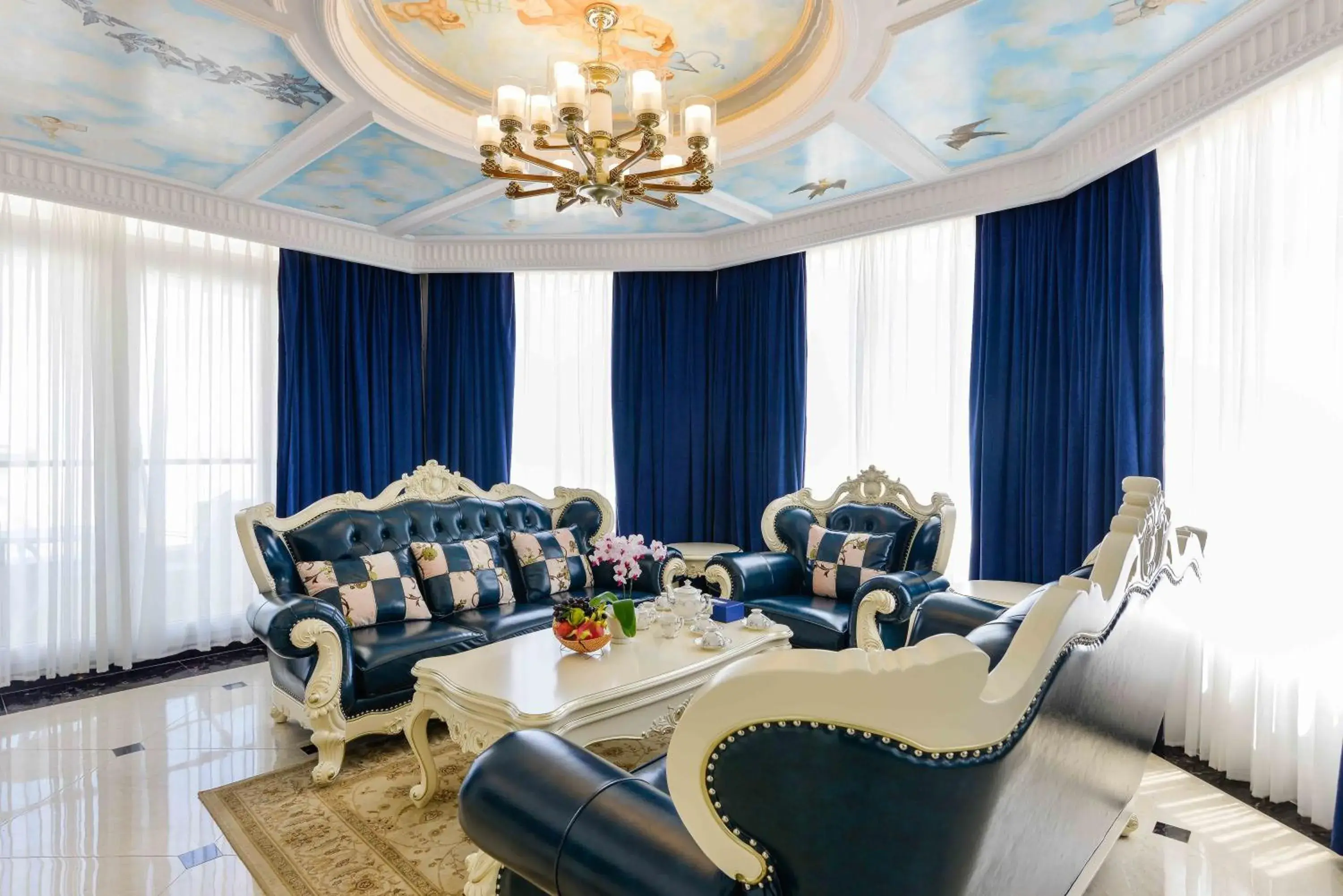 Presidential Suite in Lan Rung Beach Resort Presidential Suite in Lan Rung Beach Resort