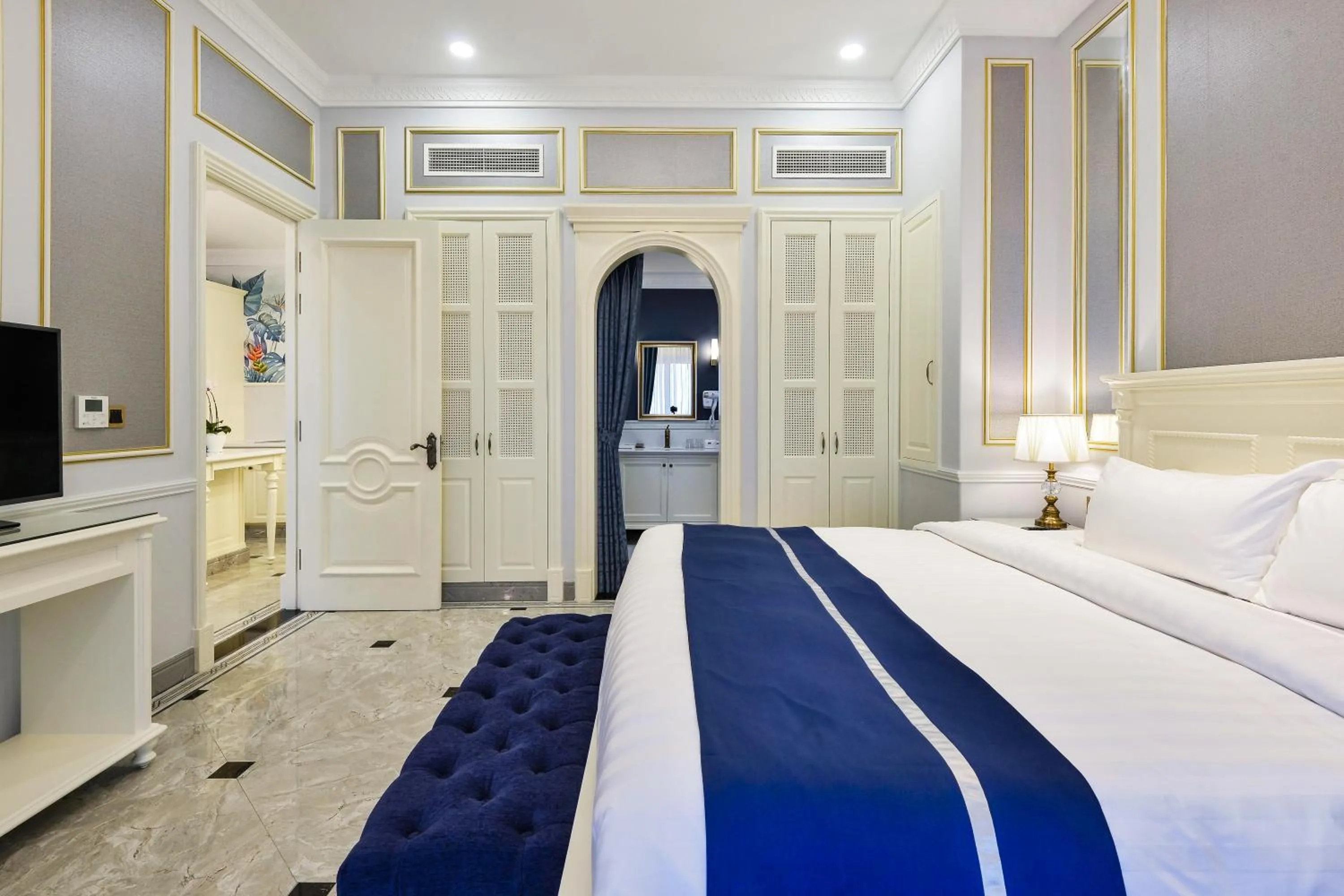 Bedroom, Bed in Lan Rung Beach Resort