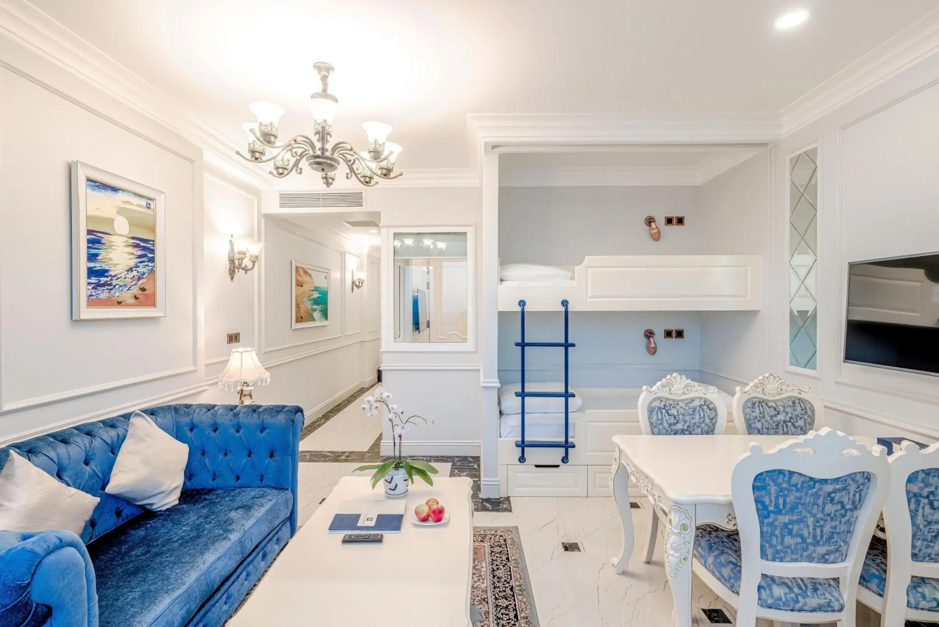 Suite with Ocean View in Lan Rung Beach Resort Suite with Ocean View in Lan Rung Beach Resort