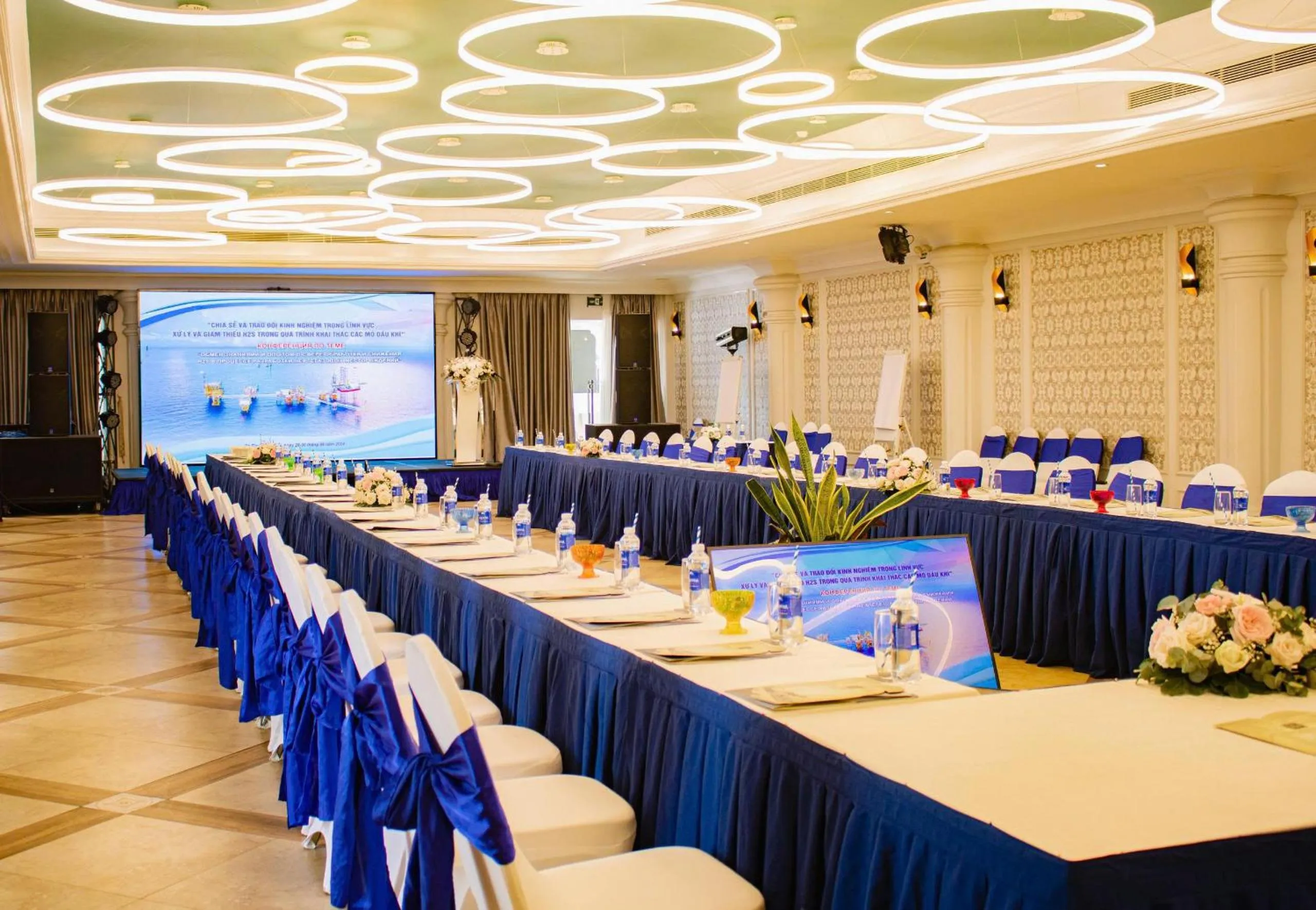 Meeting/conference room in Lan Rung Beach Resort