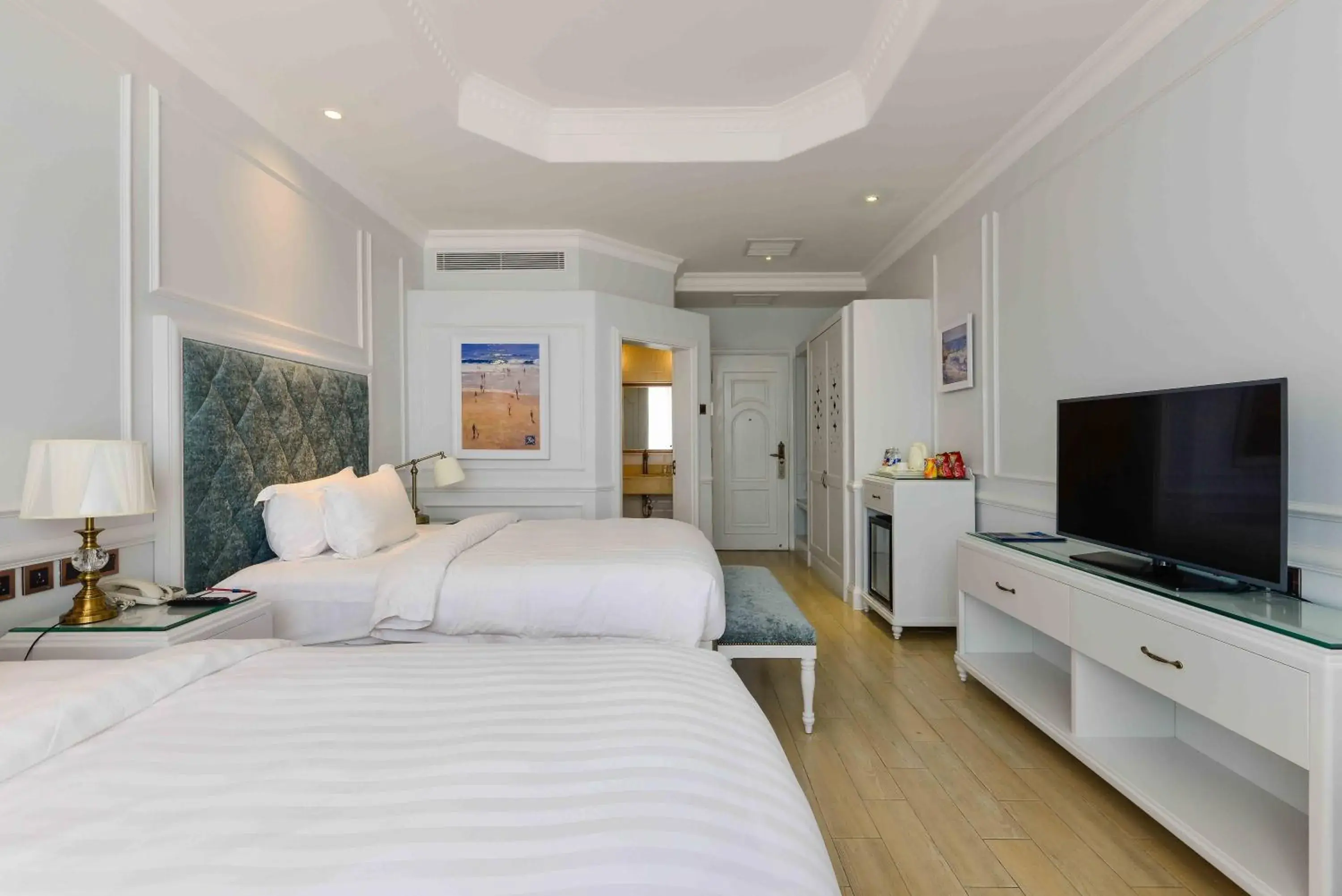 Executive Twin Room in Lan Rung Beach Resort Executive Twin Room in Lan Rung Beach Resort