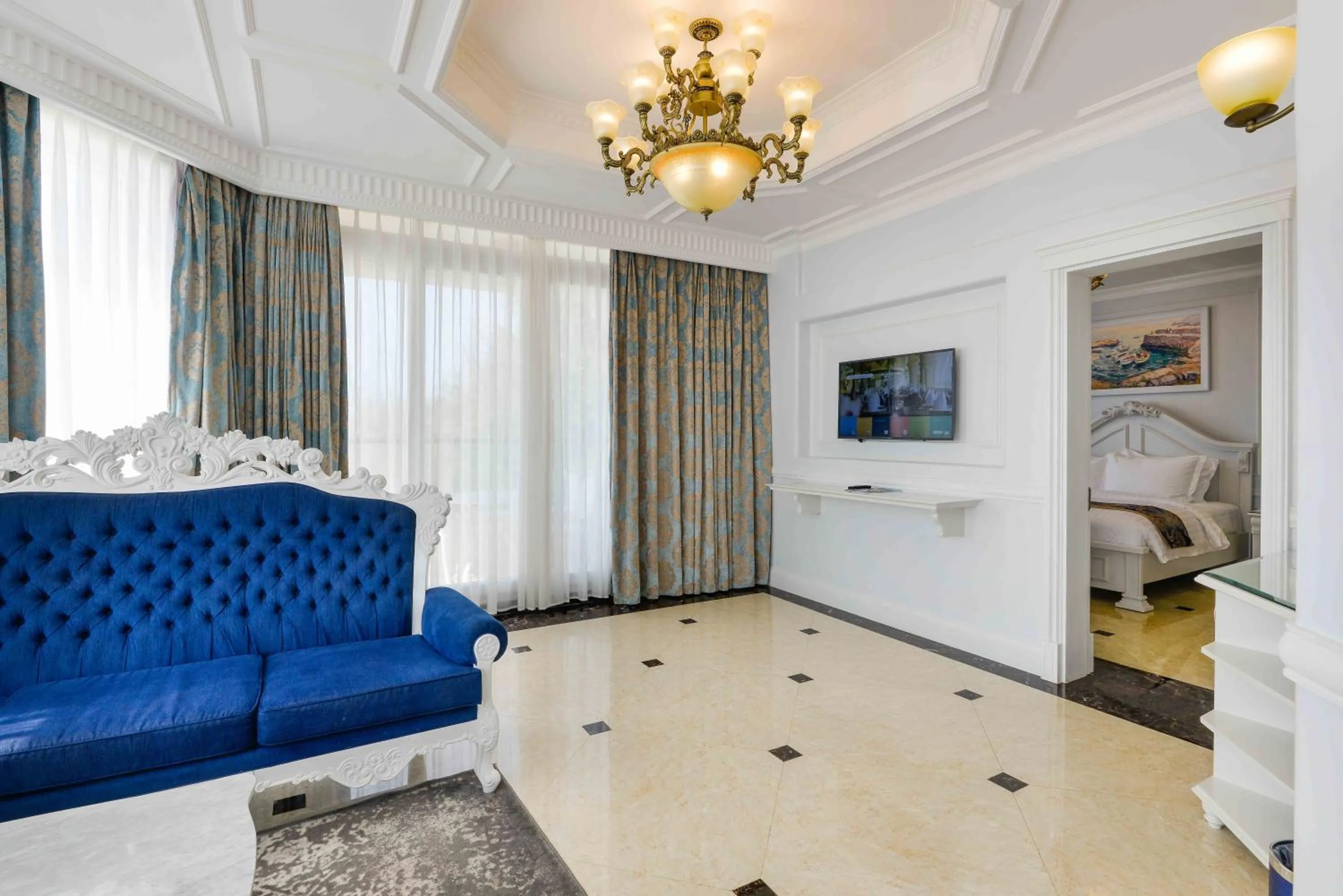 Living room, Bed in Lan Rung Beach Resort