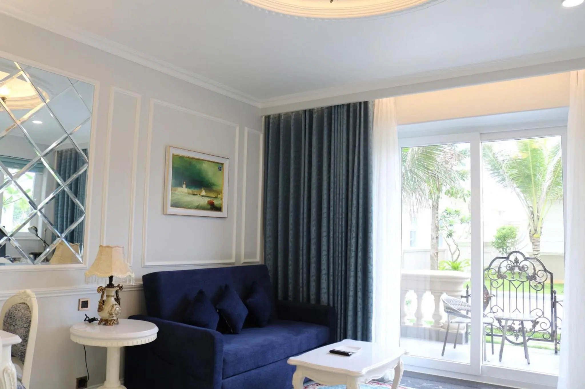 Seating area in Lan Rung Beach Resort