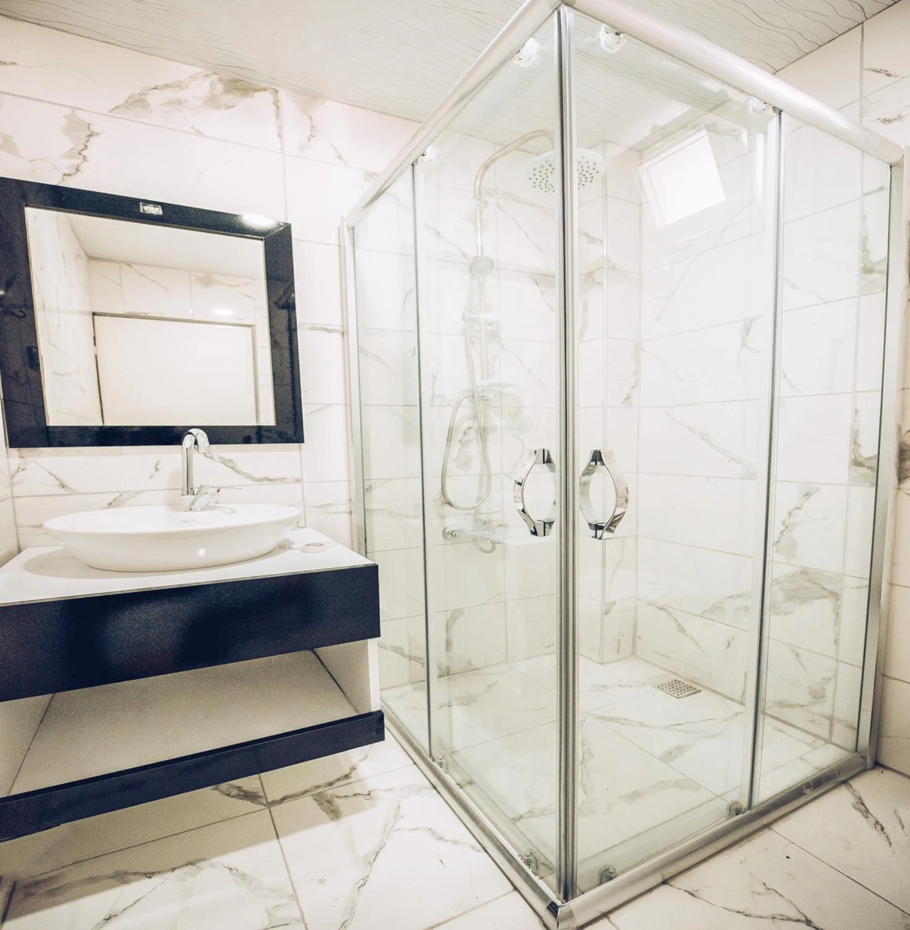 Bathroom in Royal City Hotel