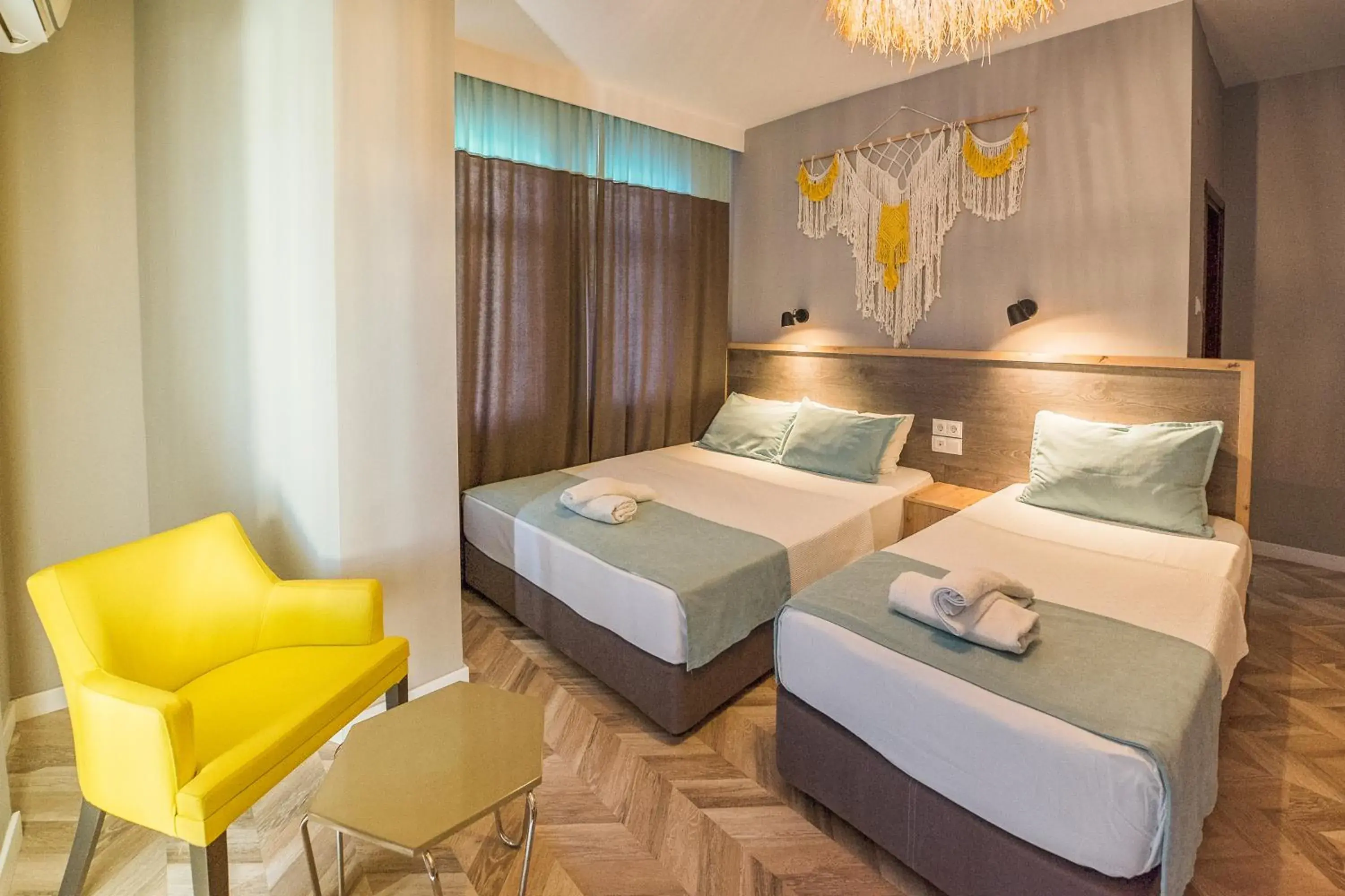 Superior Triple Room with Sea View in Royal City Hotel Superior Triple Room with Sea View in Royal City Hotel