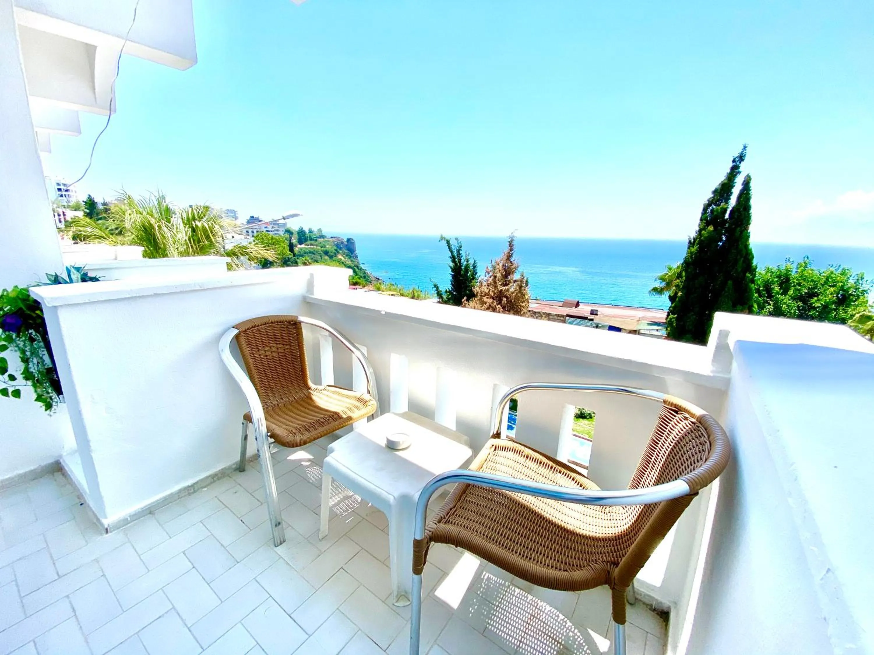 Balcony/Terrace in Royal City Hotel