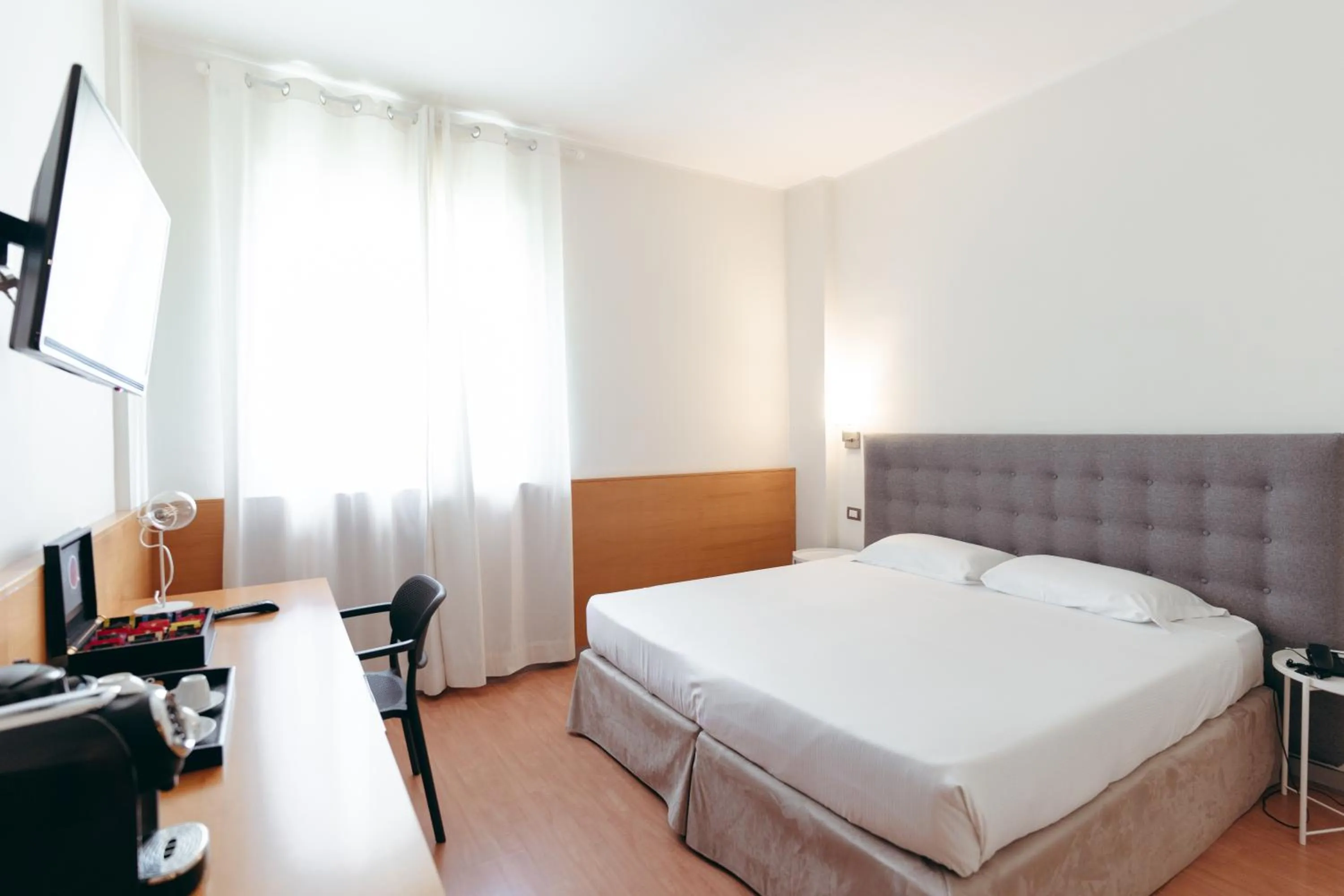 Bed in Hotel Excelsior Bari