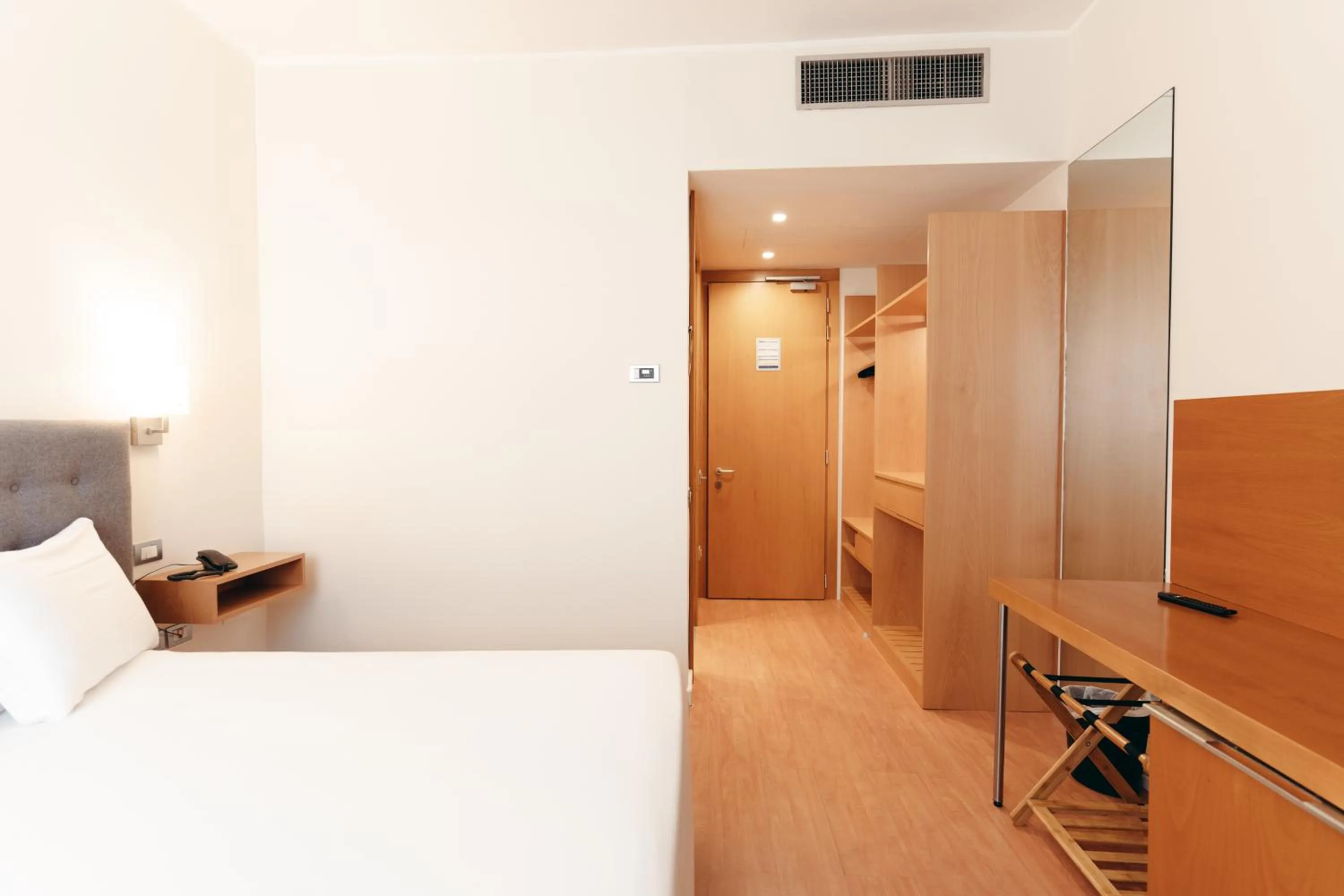 Bed in Hotel Excelsior Bari