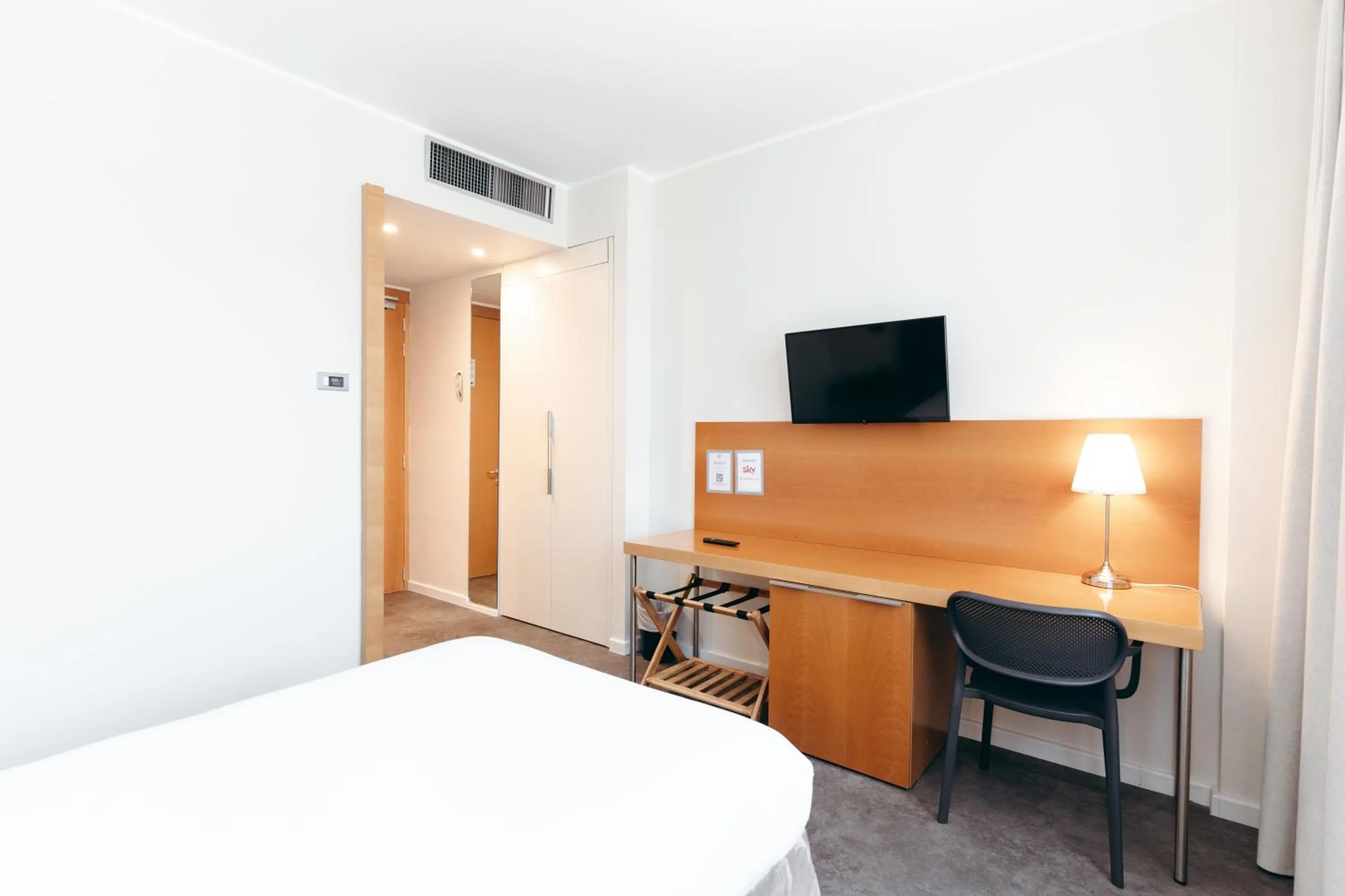 Bed in Hotel Excelsior Bari