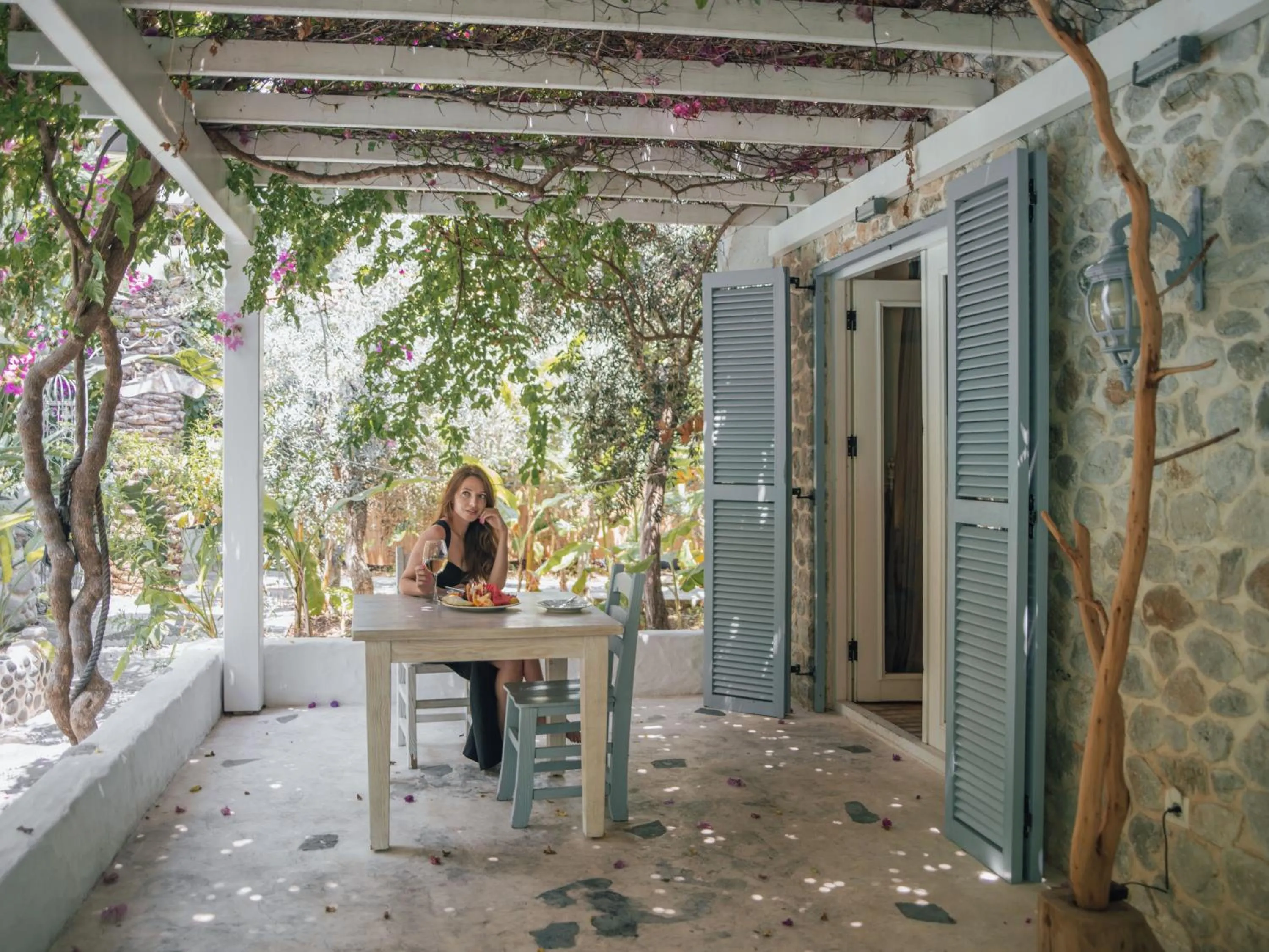 Patio in Flamingo Hotel & Spa - Pet Friendly