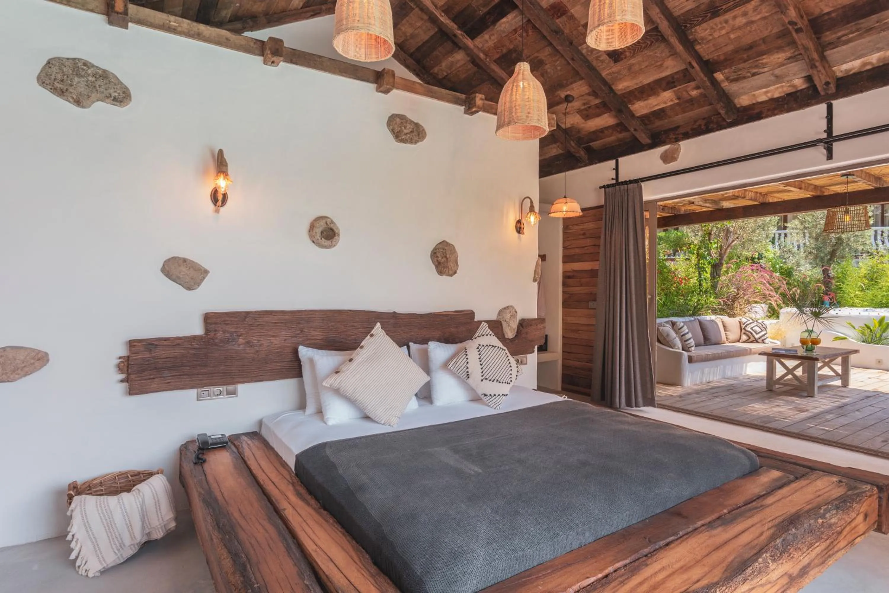 Bedroom, Bed in Flamingo Hotel & Spa - Pet Friendly