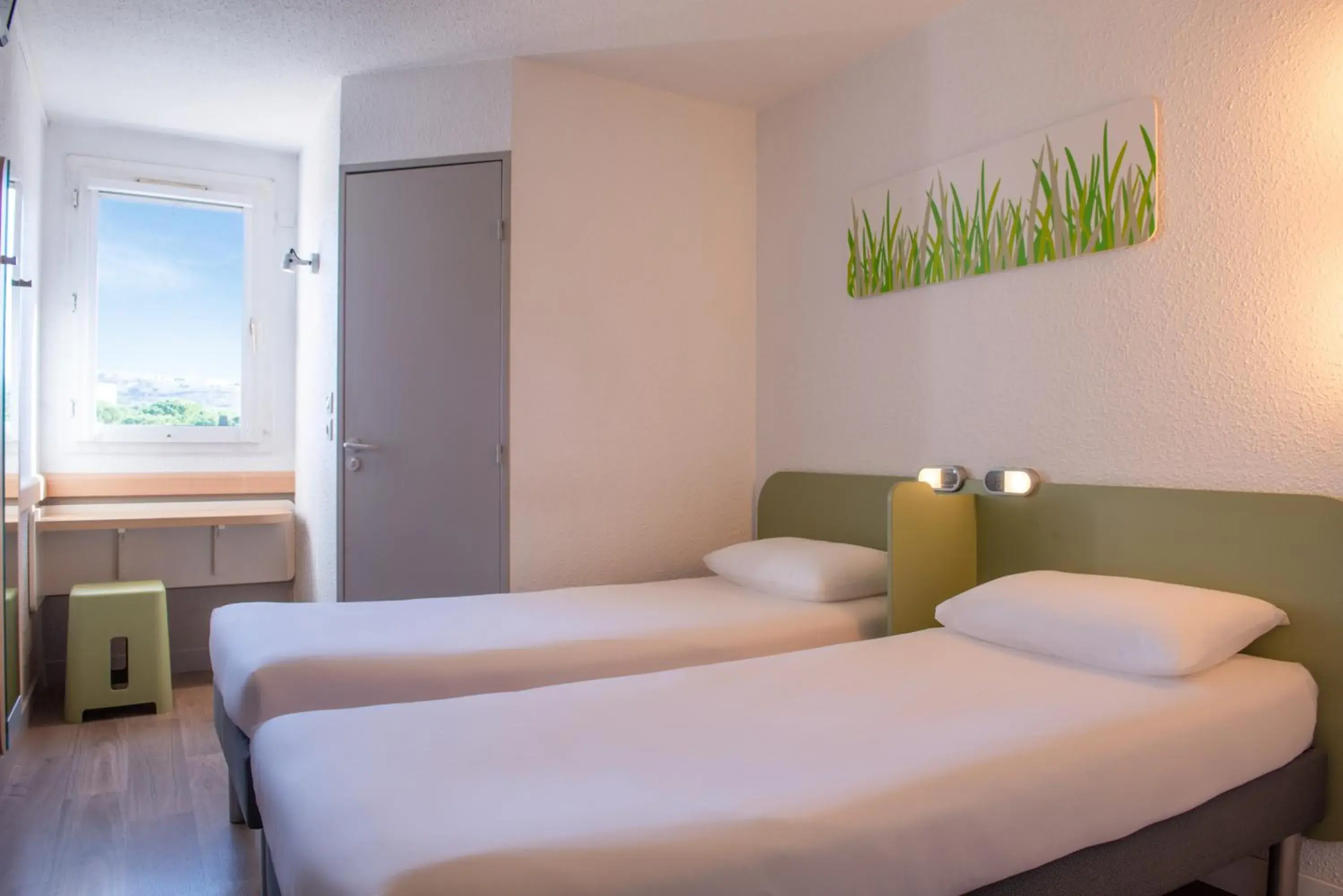 Bed in ibis budget Marseille Aeroport Provence