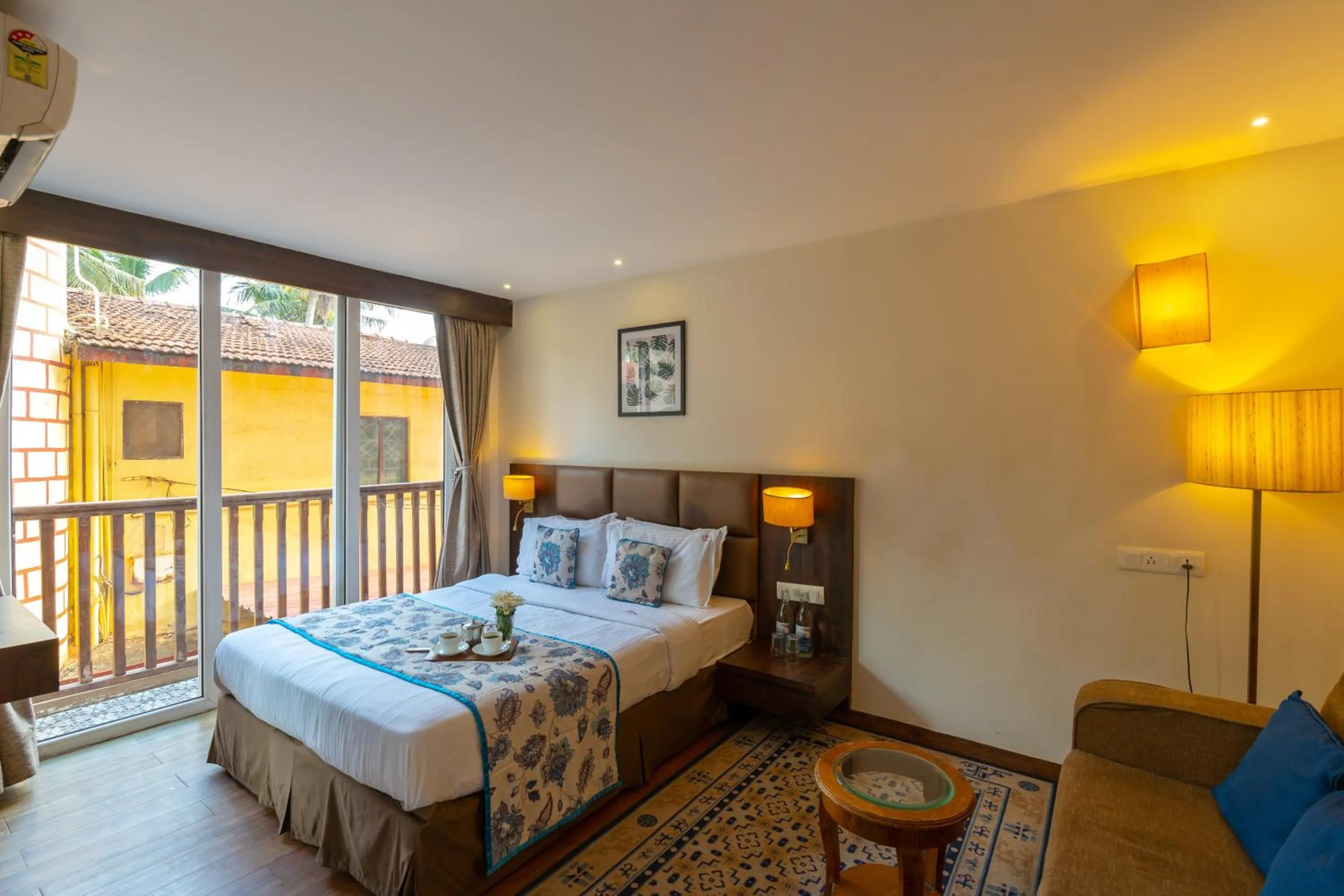 Bedroom, Bed in Riva Gold Coast