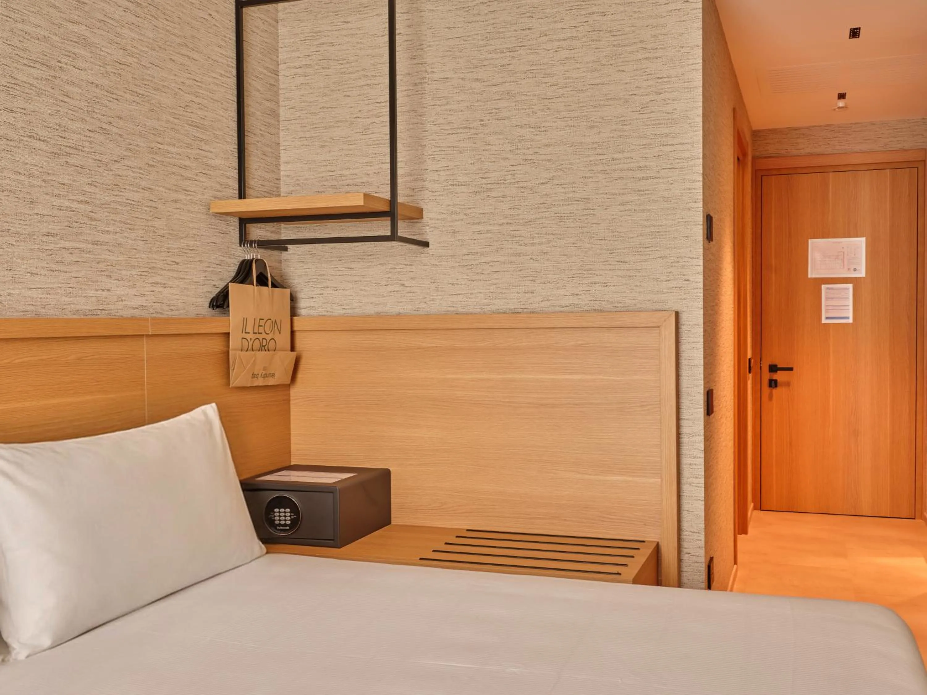Bed in Il Leon D'Oro Bari - by Farace Hotels